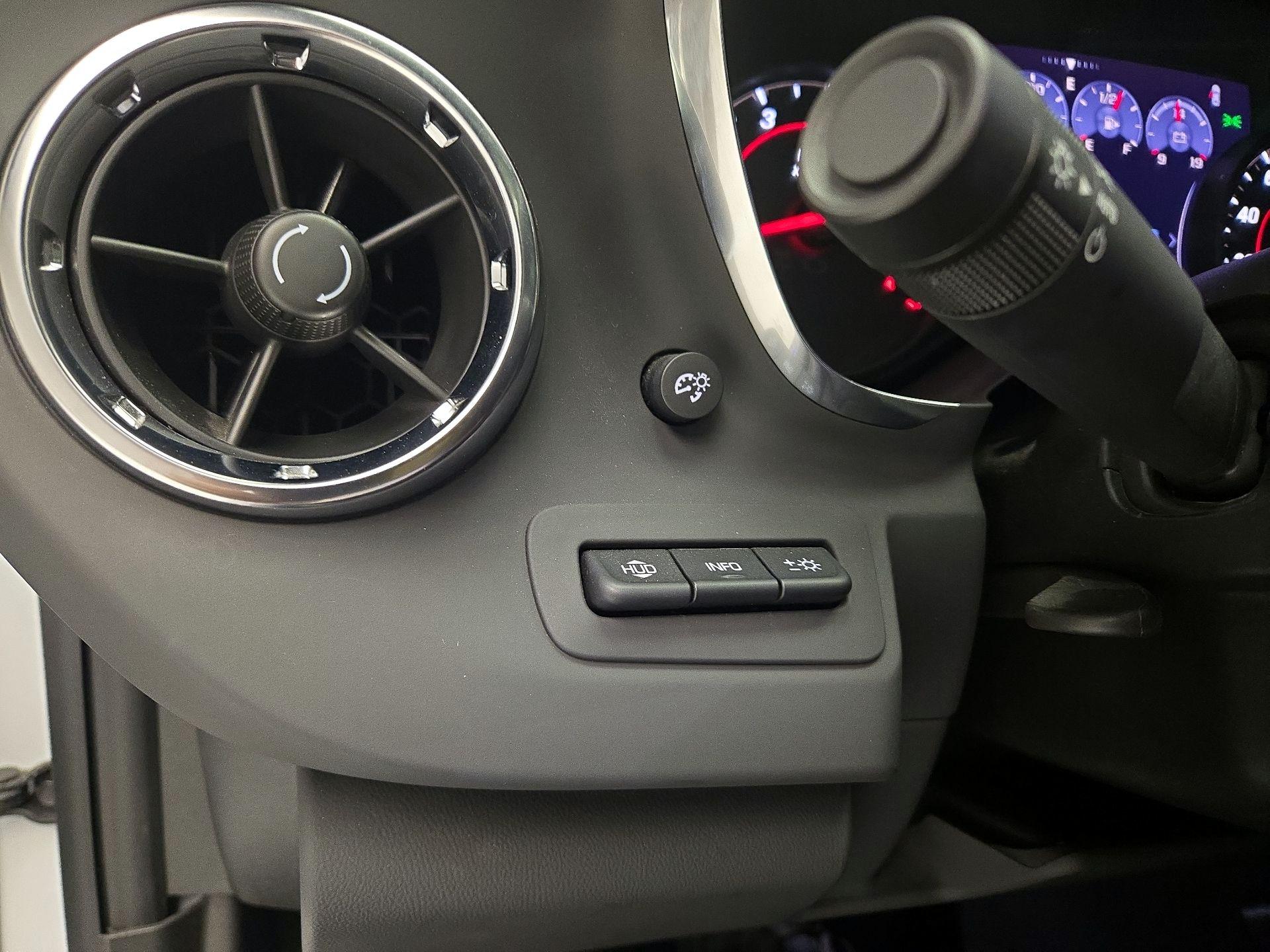 Thumbnail: 2022 Chevrolet Camaro - 13