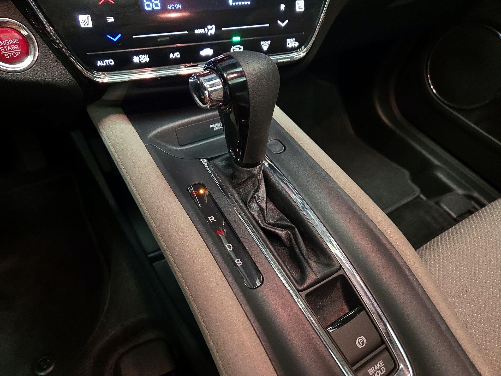 Thumbnail: 2018 Honda HR-V - 17