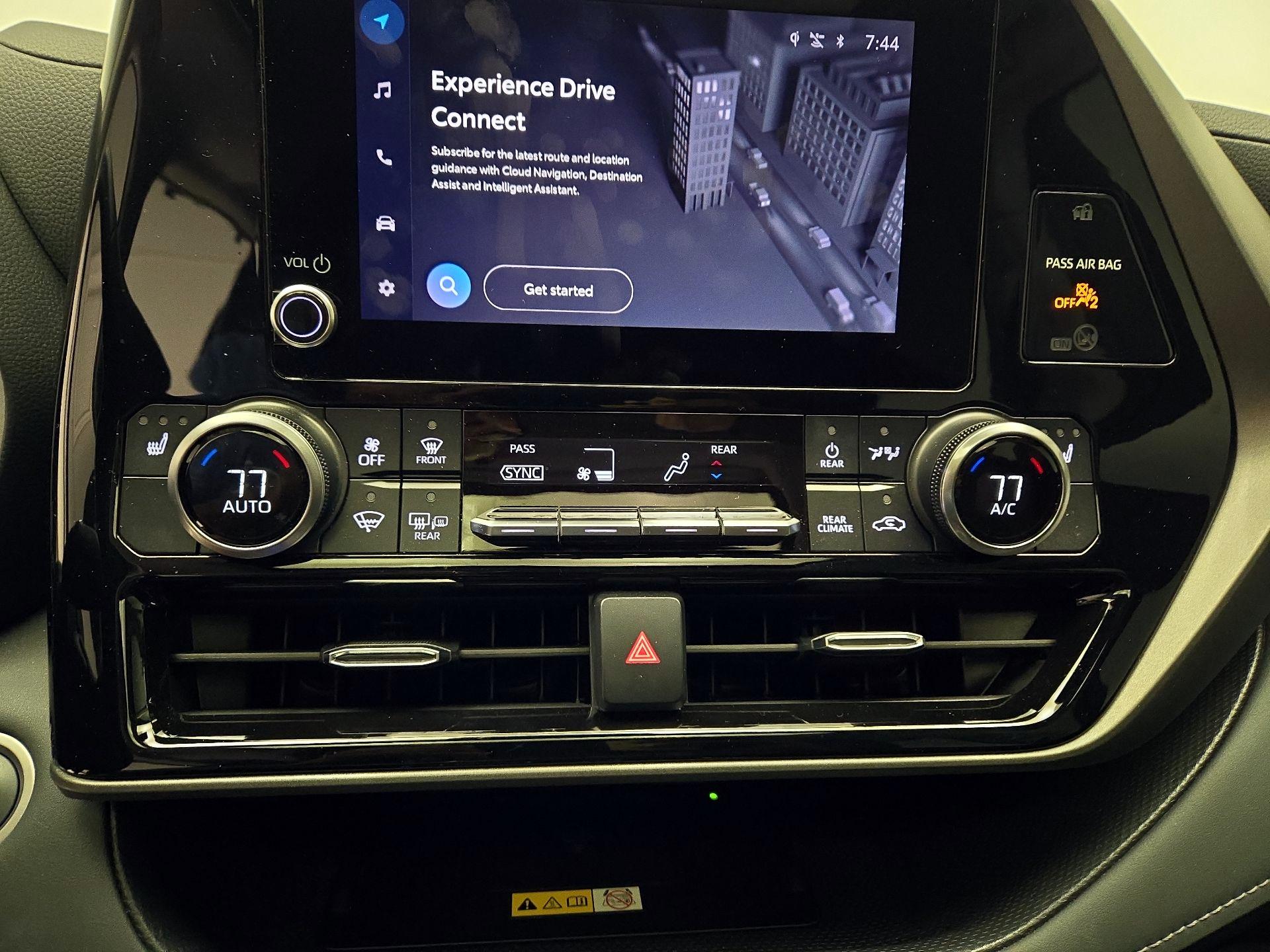 Thumbnail: 2024 Toyota Highlander - 16