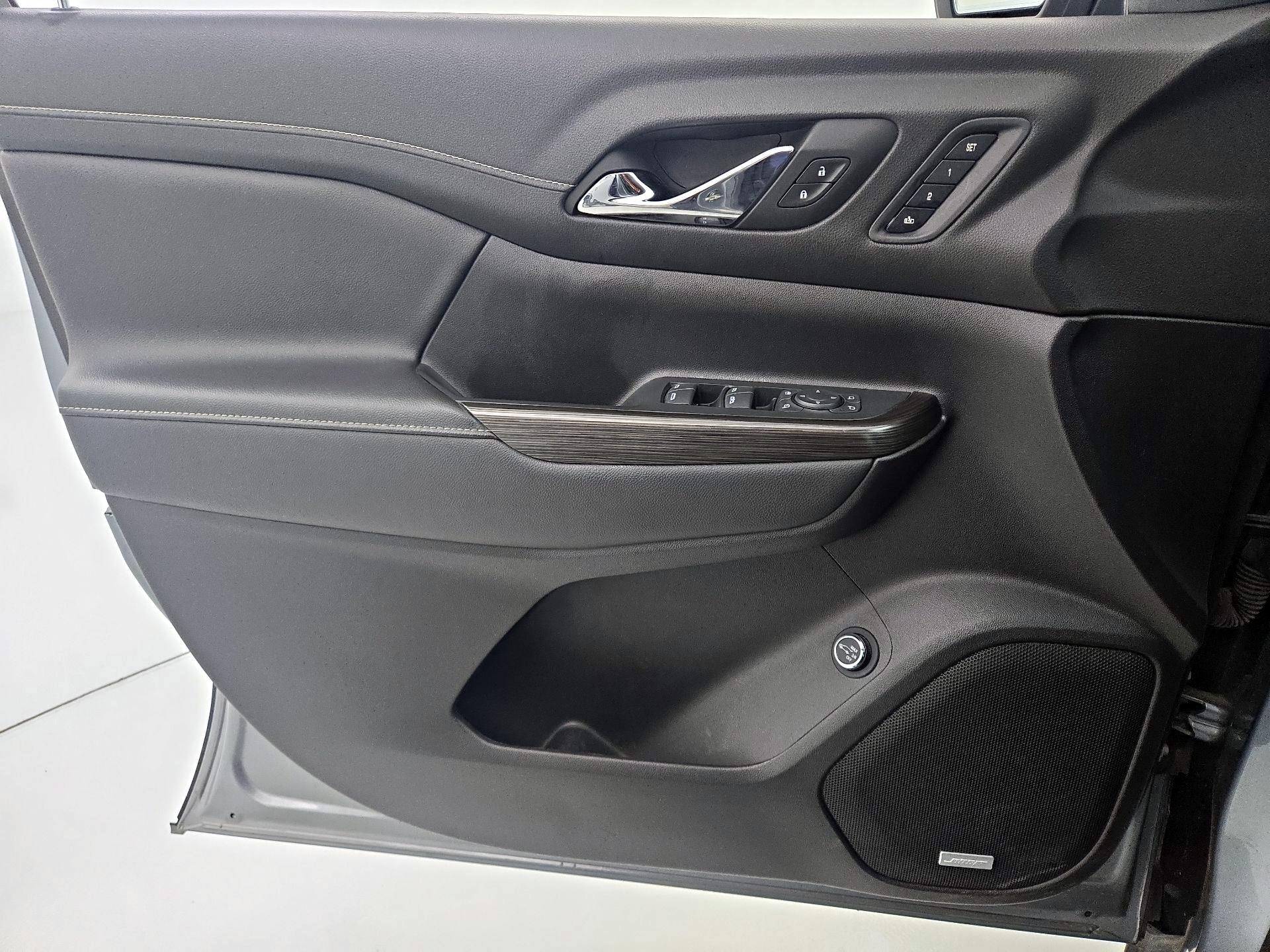 Thumbnail: 2023 GMC Acadia - 12