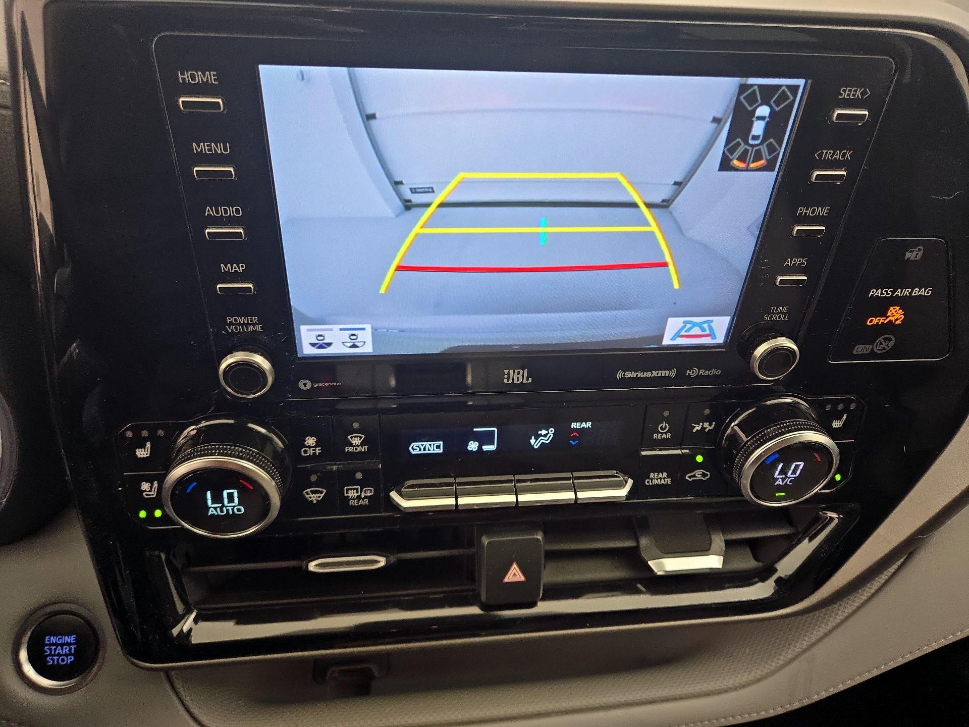 Thumbnail: 2020 Toyota Highlander - 15