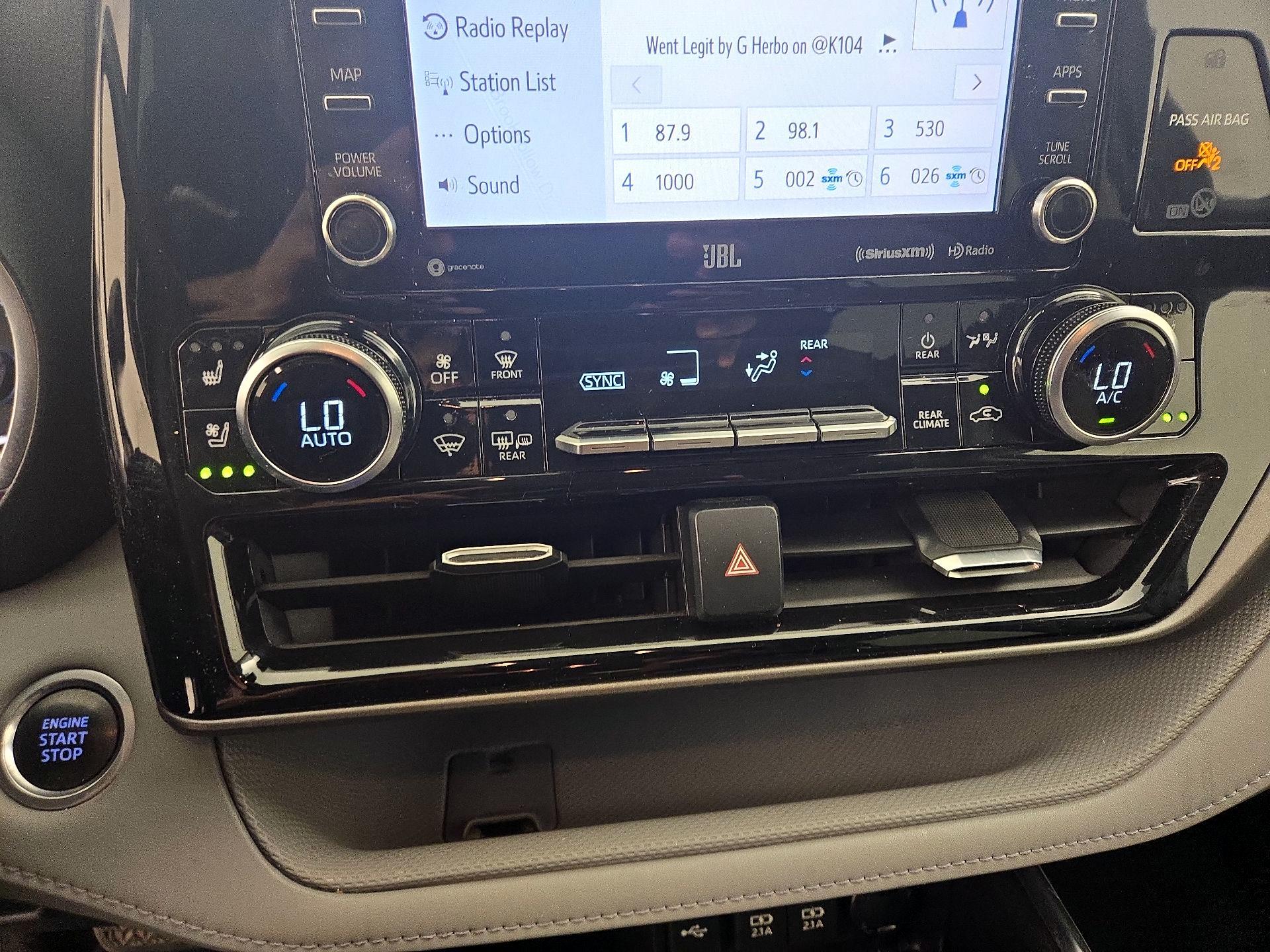 Thumbnail: 2020 Toyota Highlander - 17