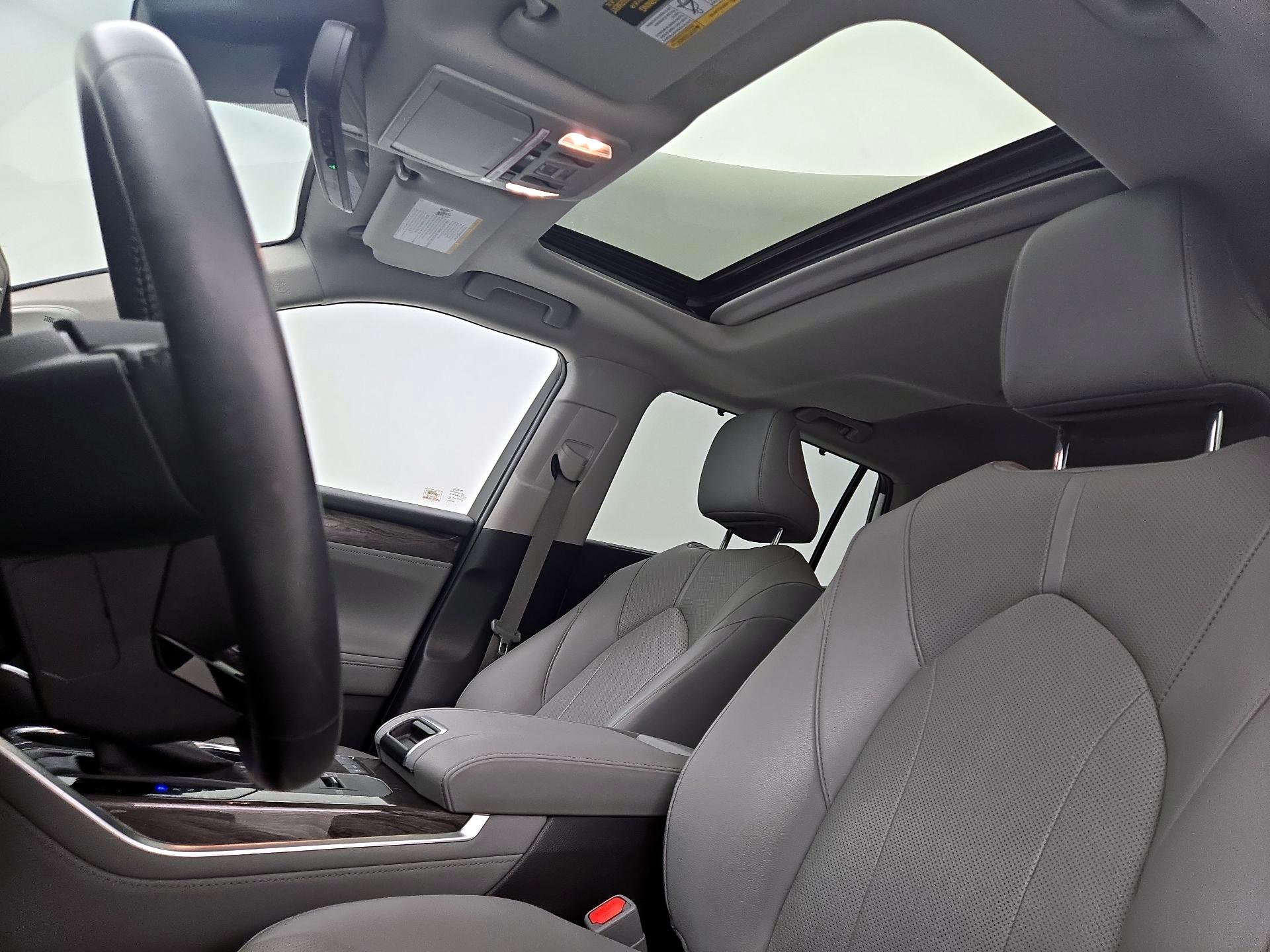 Thumbnail: 2020 Toyota Highlander - 20