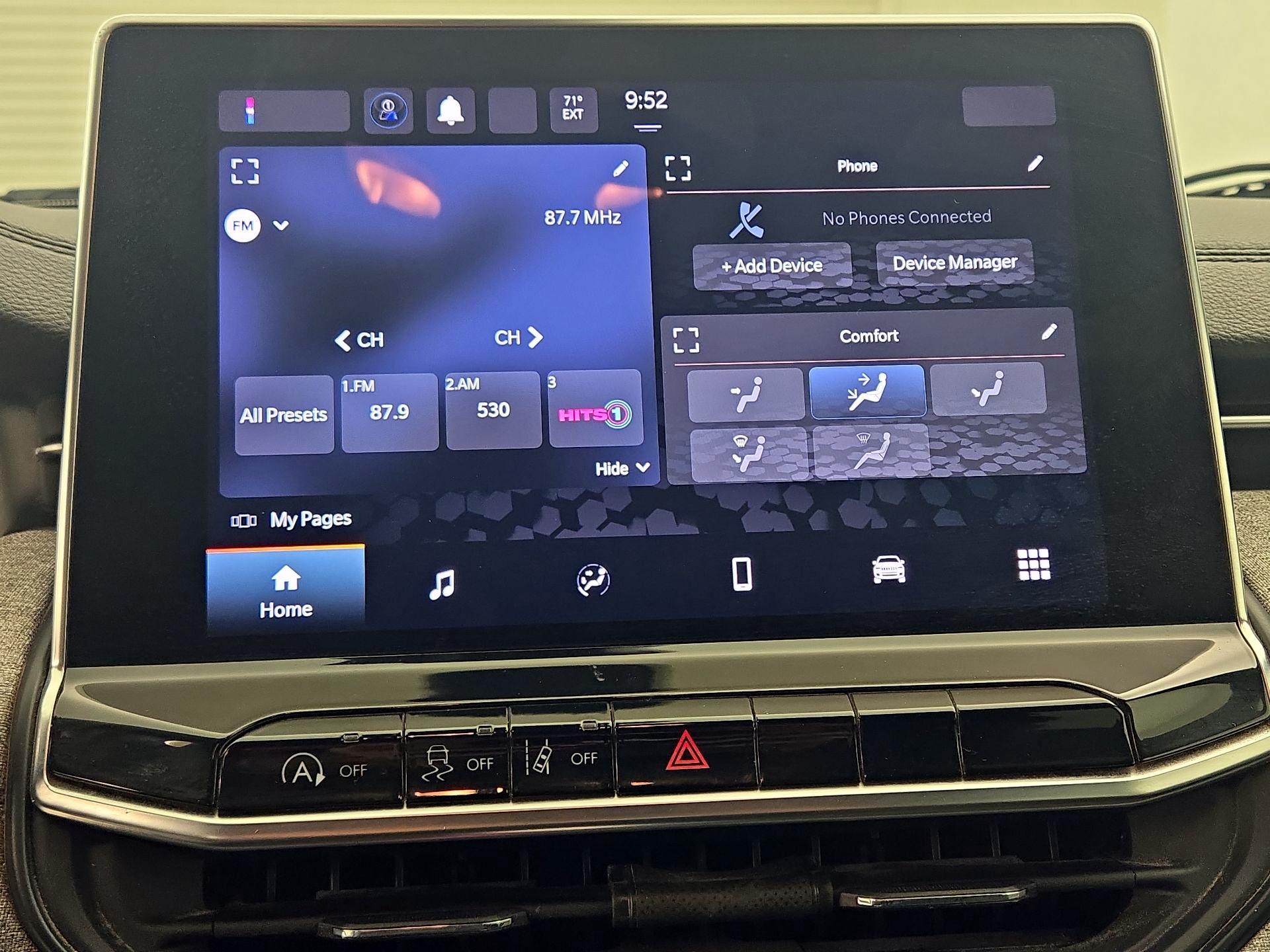 Thumbnail: 2023 Jeep Compass - 16