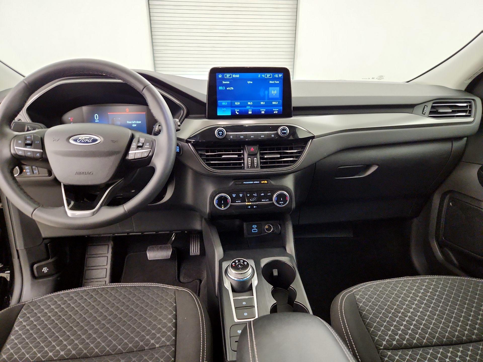 Thumbnail: 2023 Ford Escape - 9