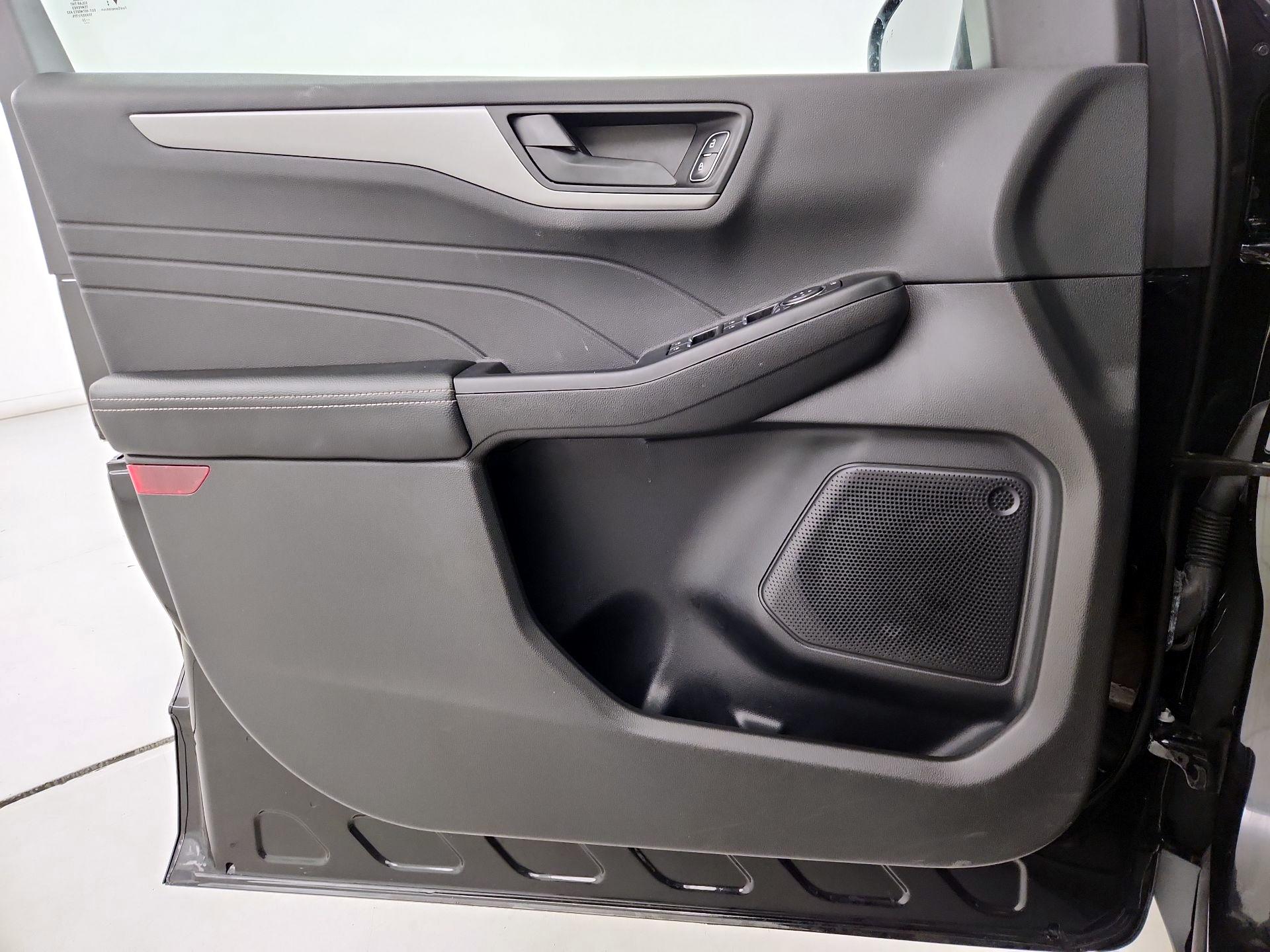 Thumbnail: 2023 Ford Escape - 12