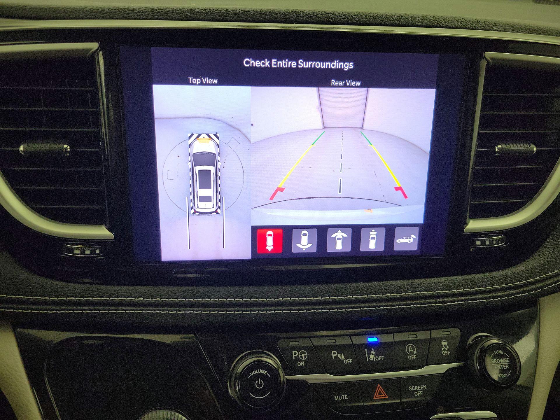 Thumbnail: 2023 Chrysler Pacifica - 14