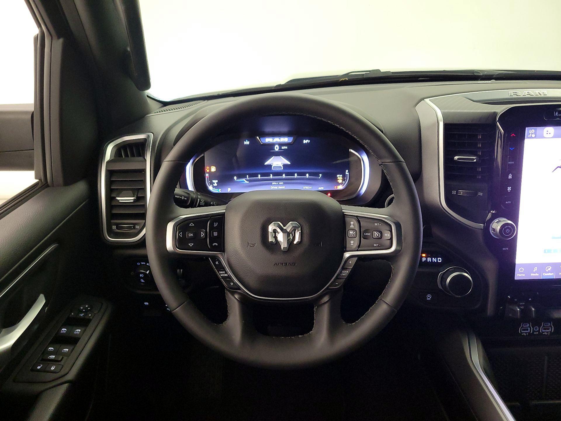 Thumbnail: 2025 RAM 1500 - 10