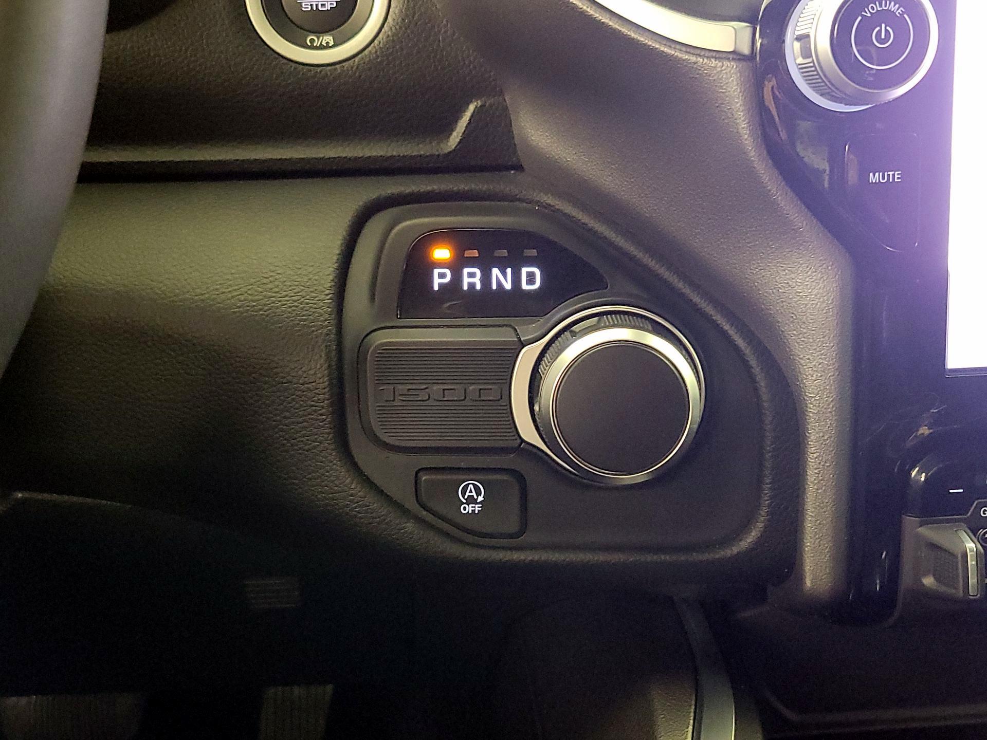 Thumbnail: 2025 RAM 1500 - 18