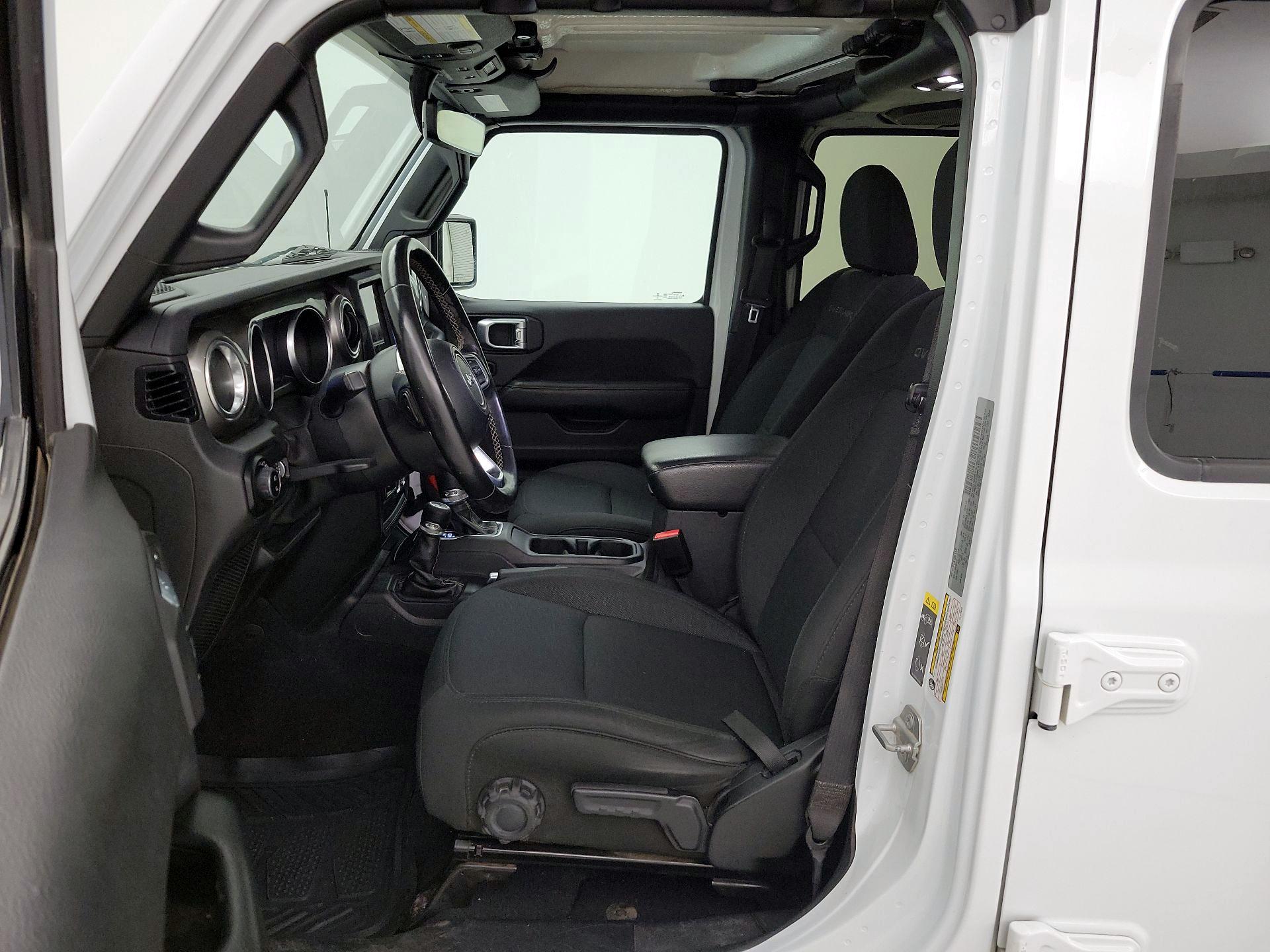 Thumbnail: 2020 Jeep Gladiator - 11