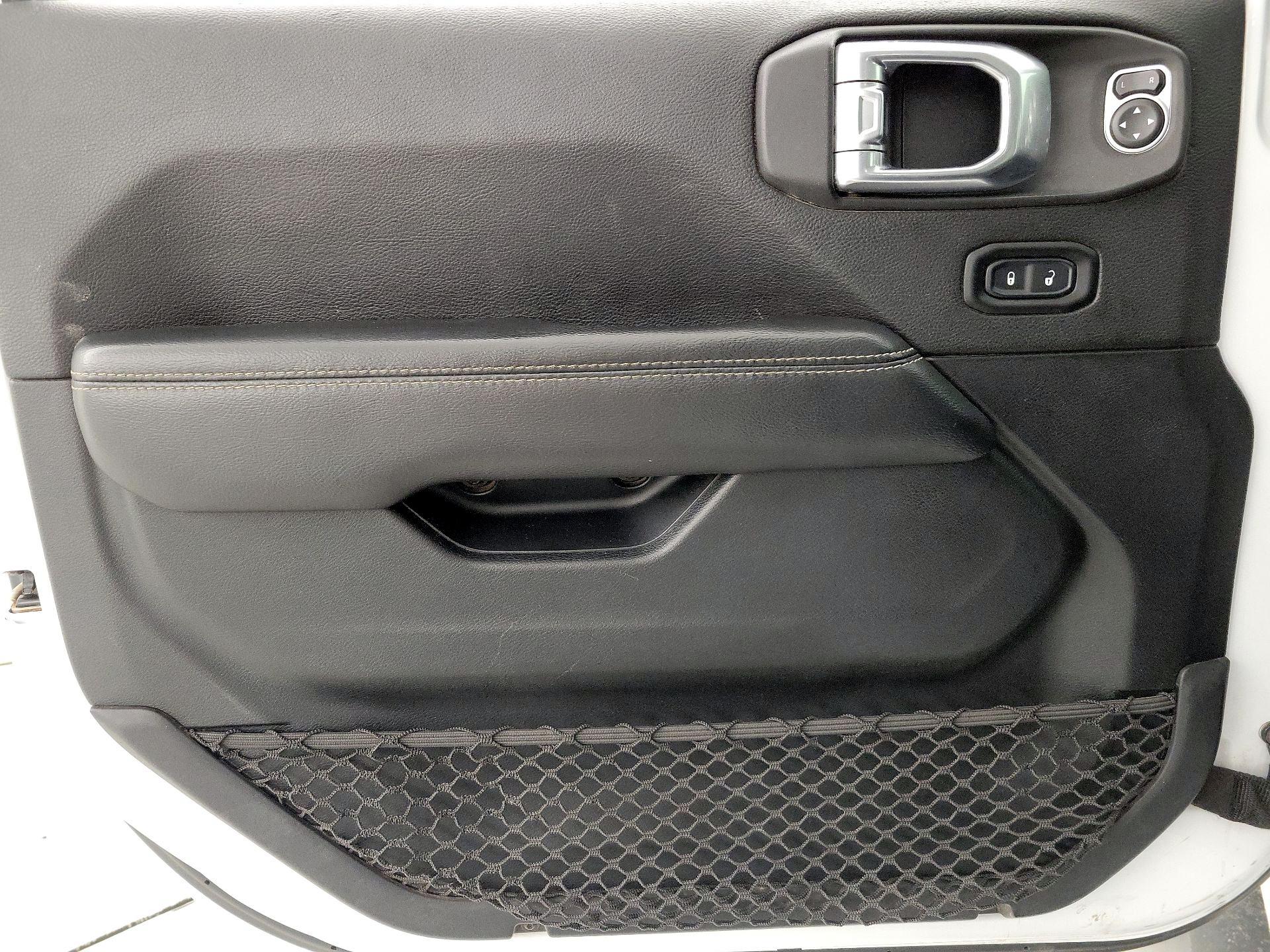 Thumbnail: 2020 Jeep Gladiator - 12