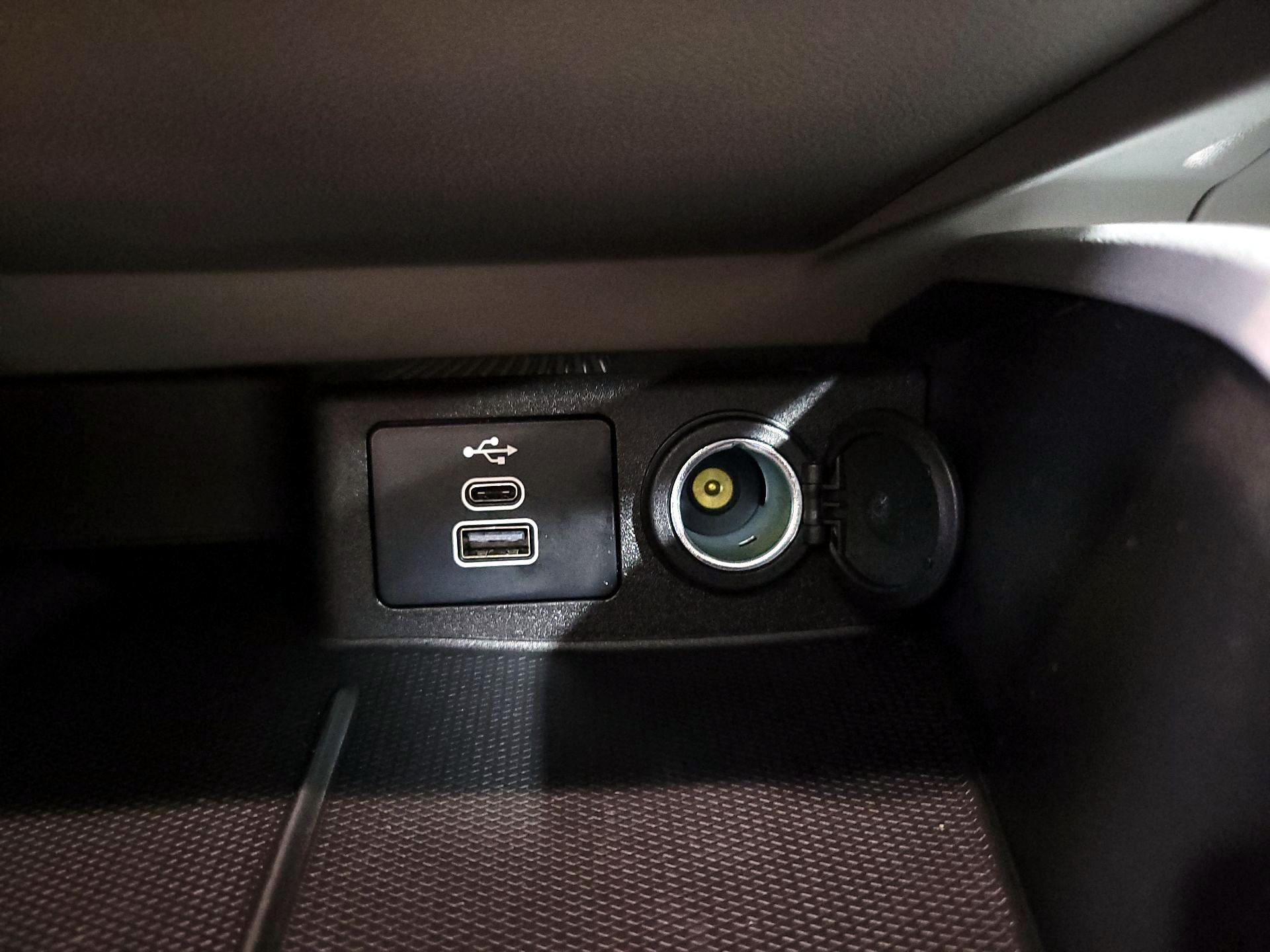 Thumbnail: 2024 Ford Escape - 18