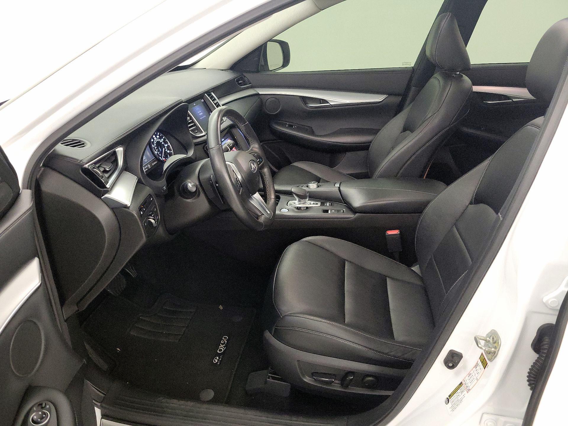 Thumbnail: 2021 INFINITI QX50 - 11