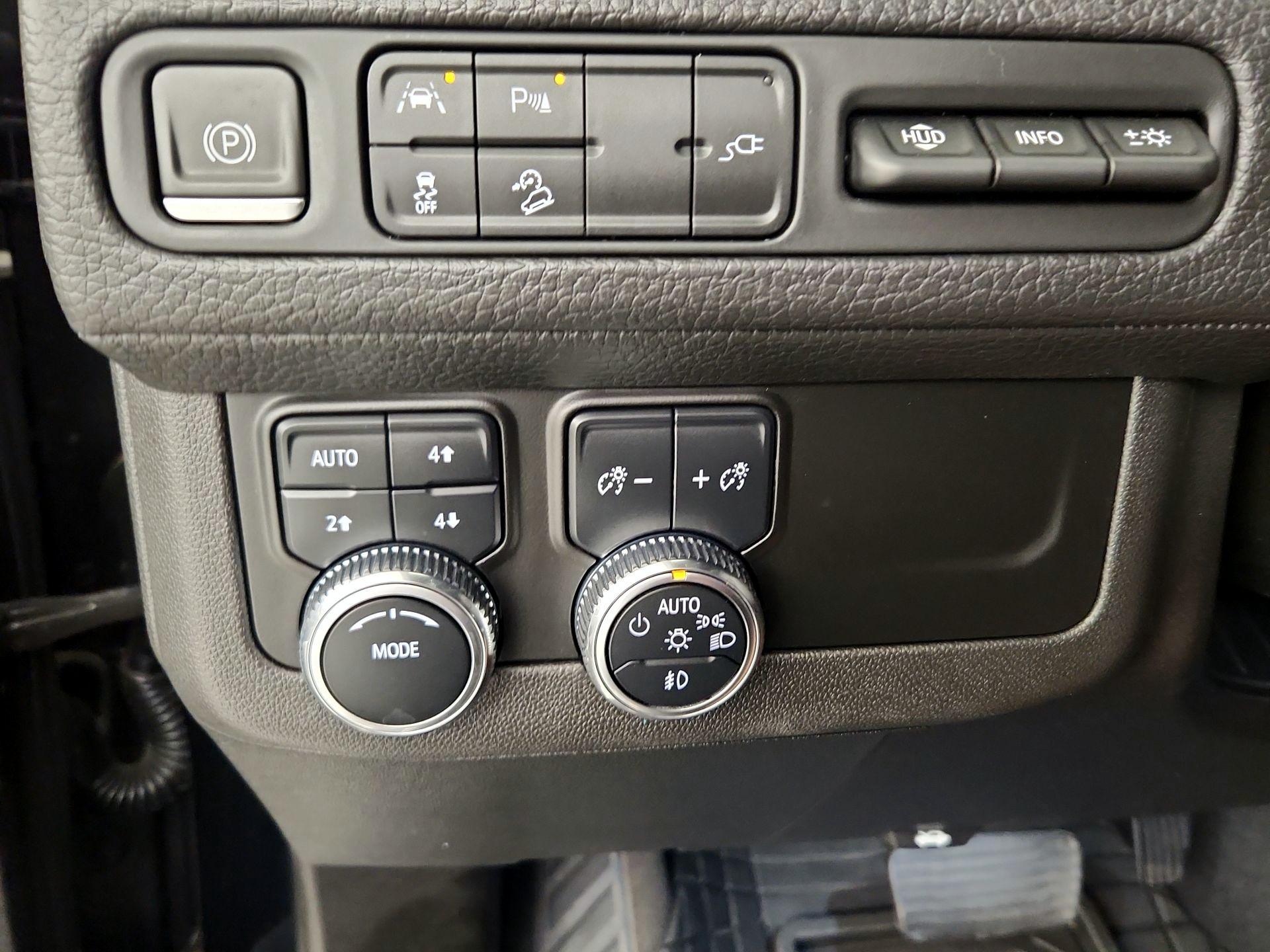 Thumbnail: 2021 GMC Yukon - 13