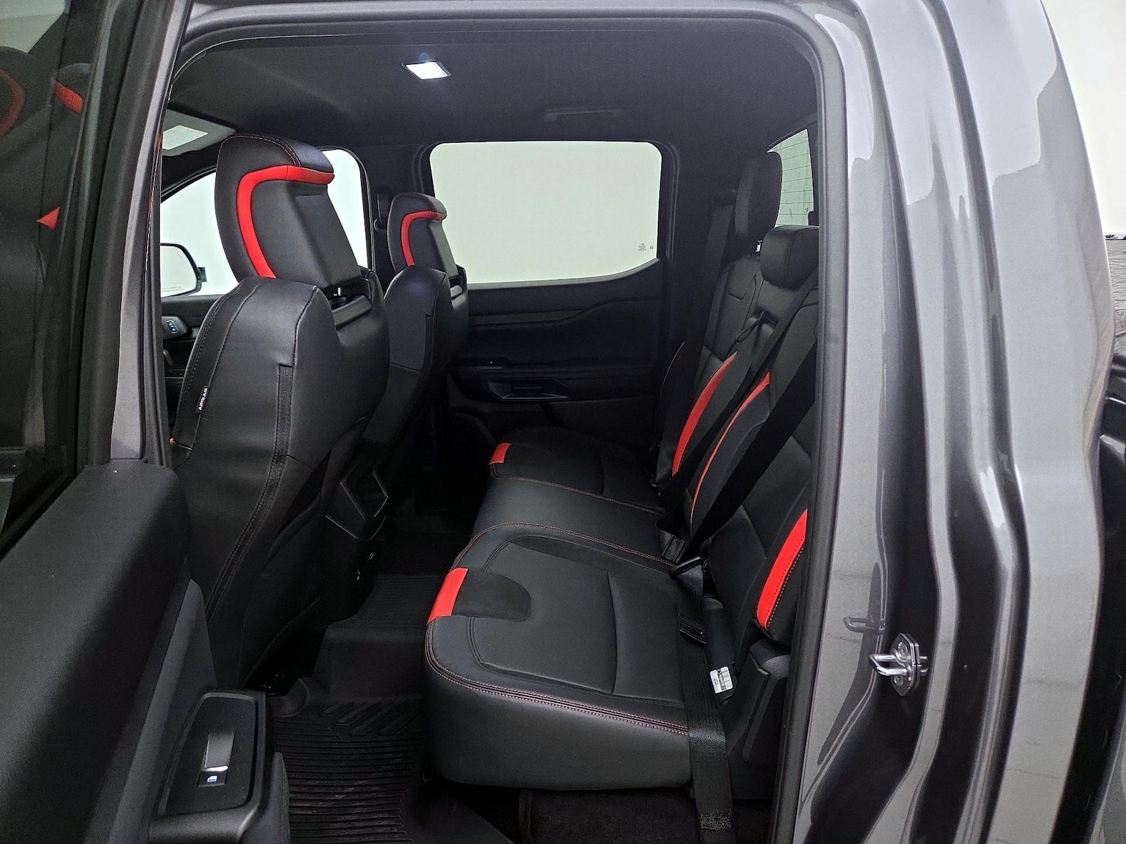 2025 Ford Ranger Raptor - Photo 21