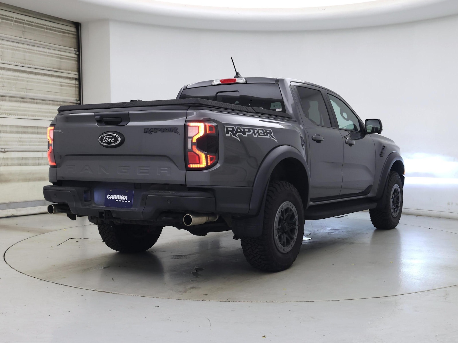 2025 Ford Ranger Raptor - Photo 9