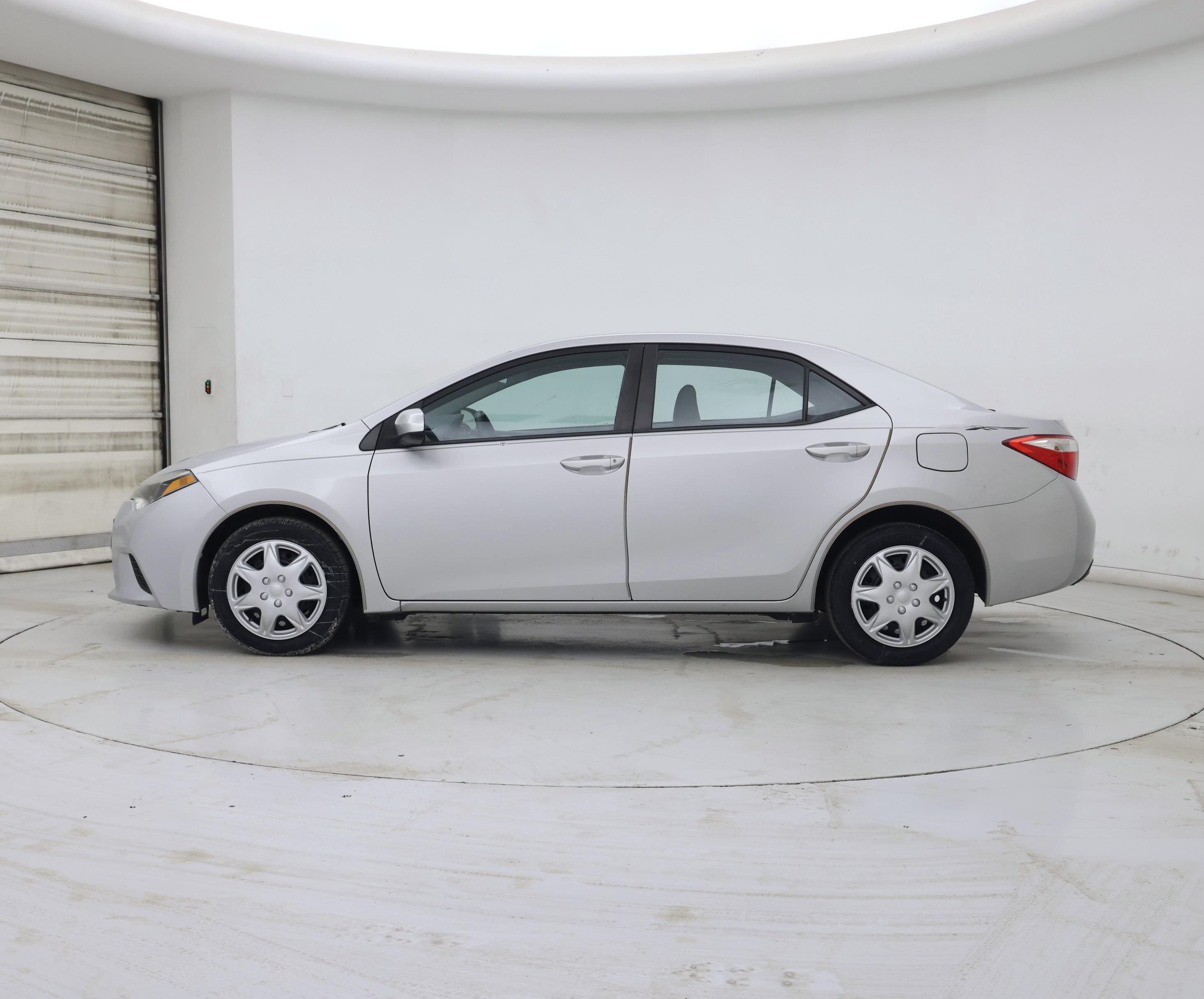 Thumbnail: 2014 Toyota Corolla - 3