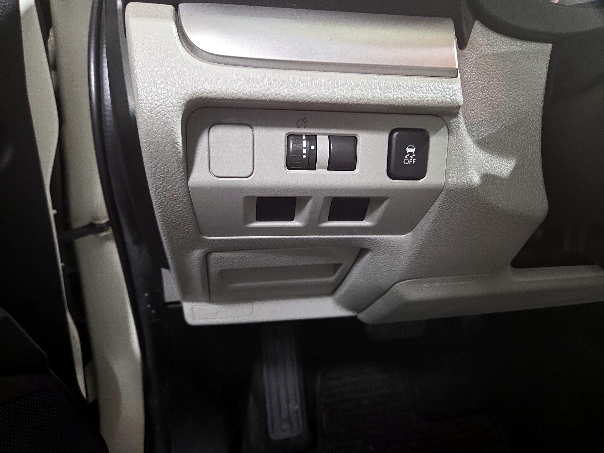 Thumbnail: 2015 Subaru Forester - 13