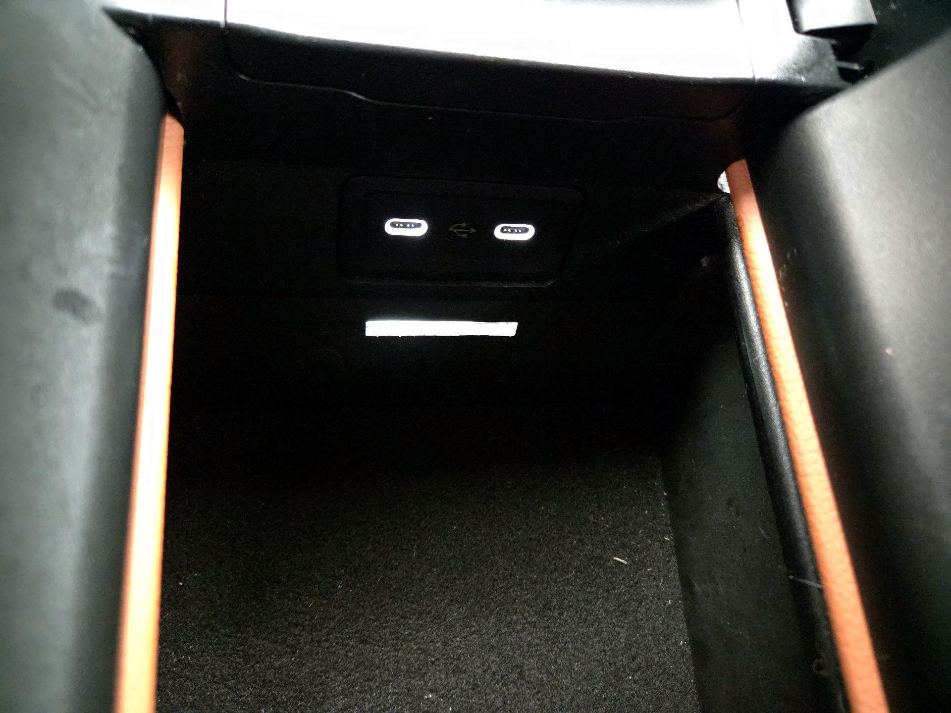 Thumbnail: 2023 Mercedes-Benz C-Class - 18