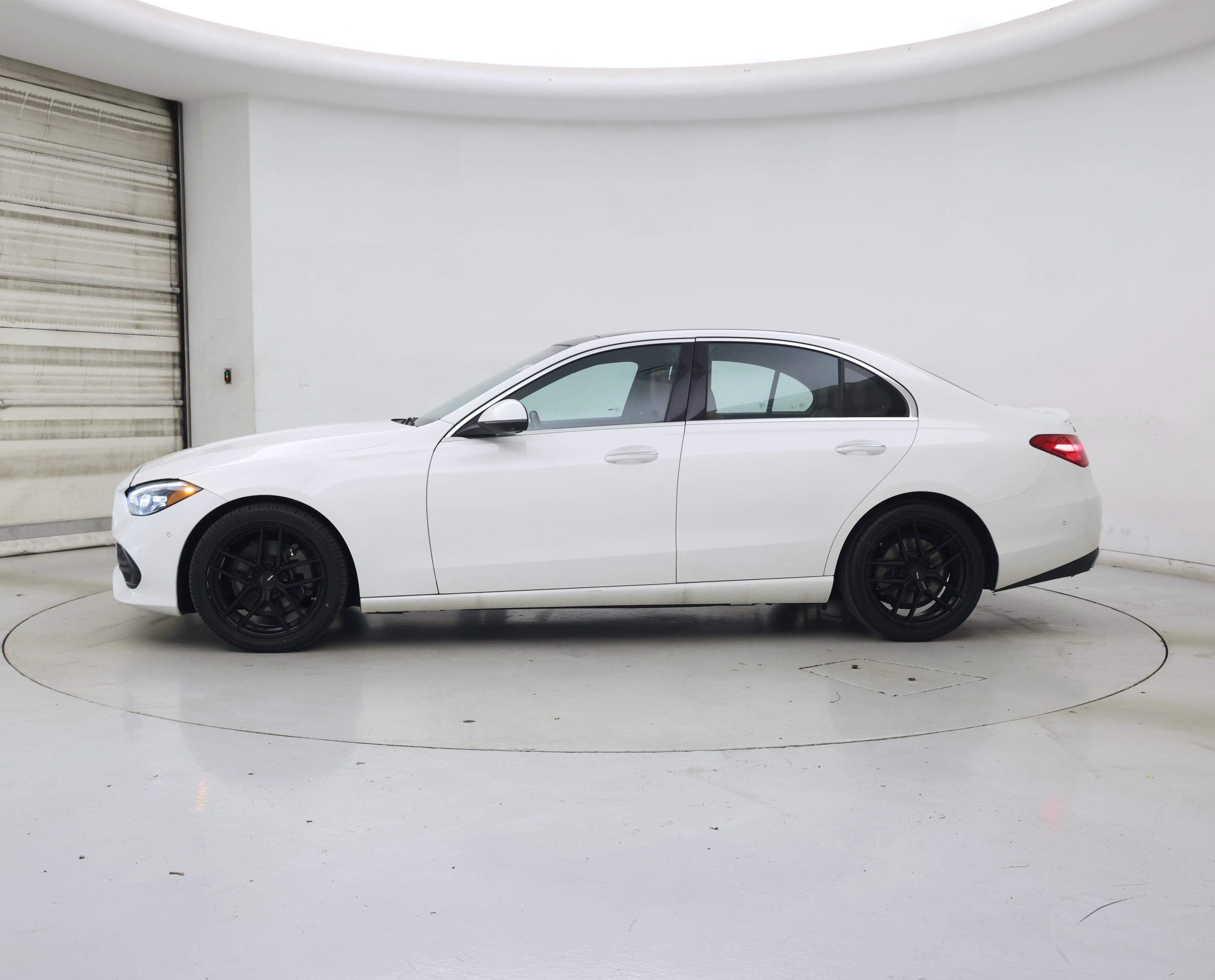 Thumbnail: 2023 Mercedes-Benz C-Class - 3