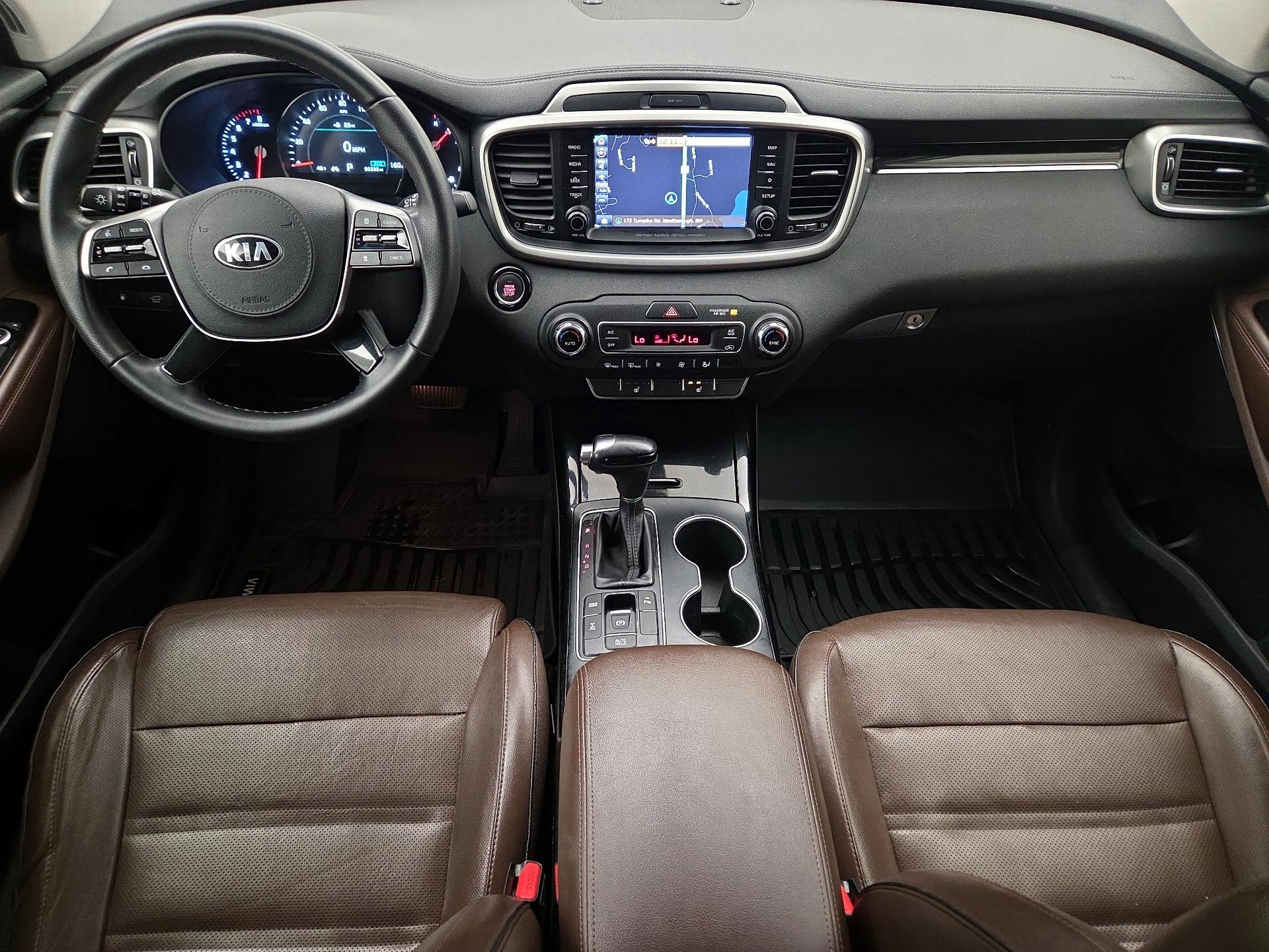 Thumbnail: 2019 Kia Sorento - 9