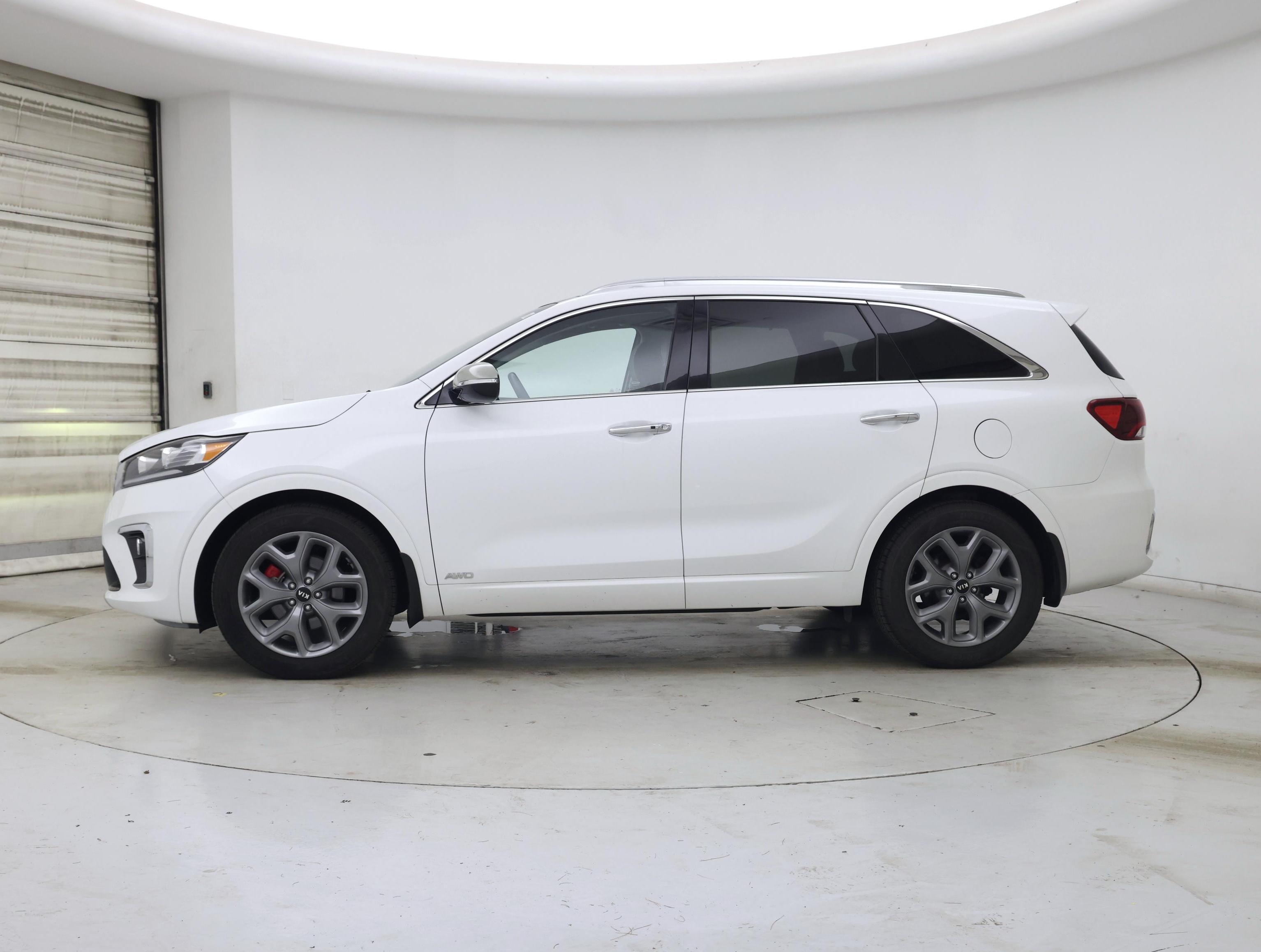Thumbnail: 2019 Kia Sorento - 3