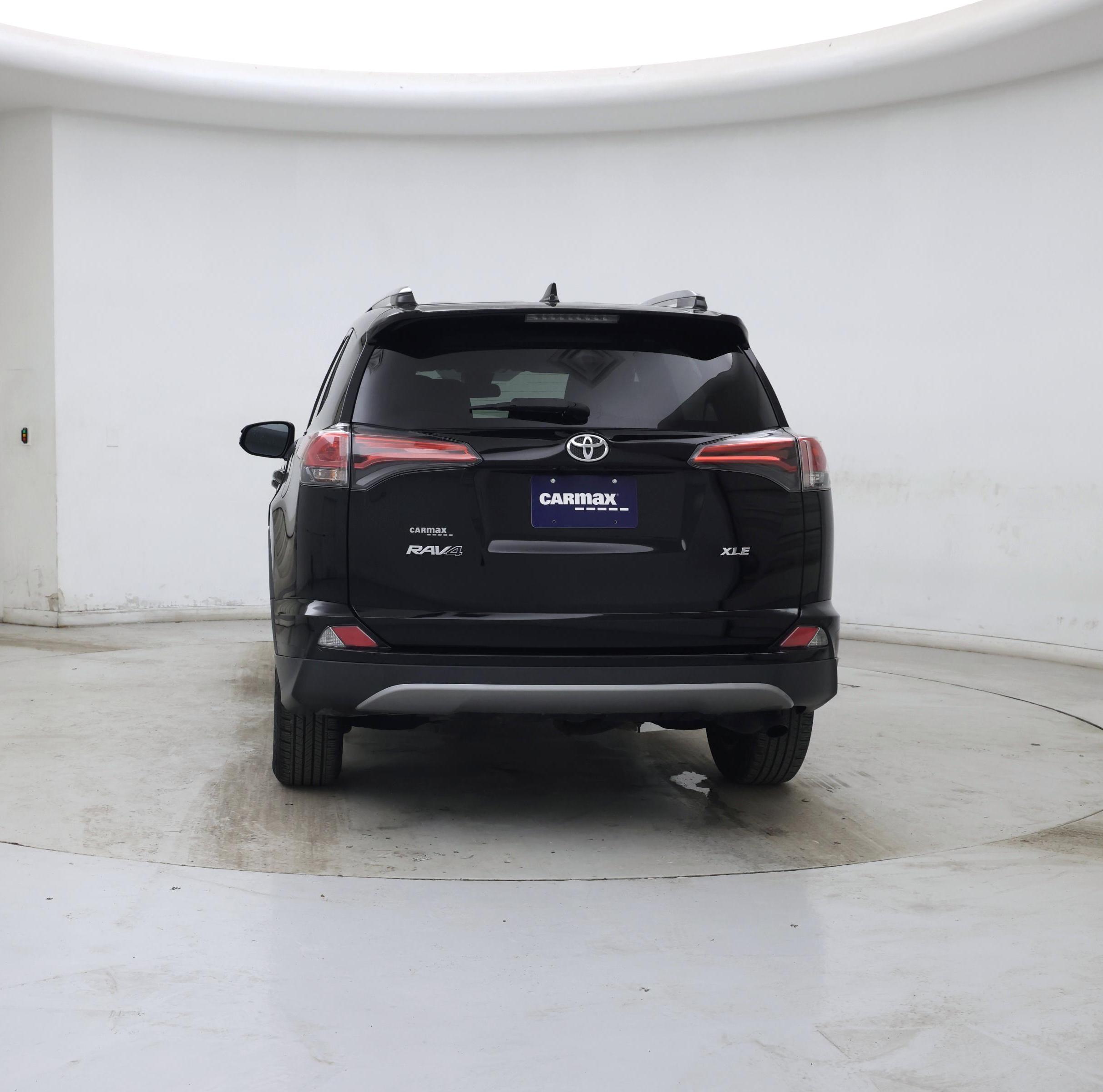 Thumbnail: 2018 Toyota RAV4 - 6