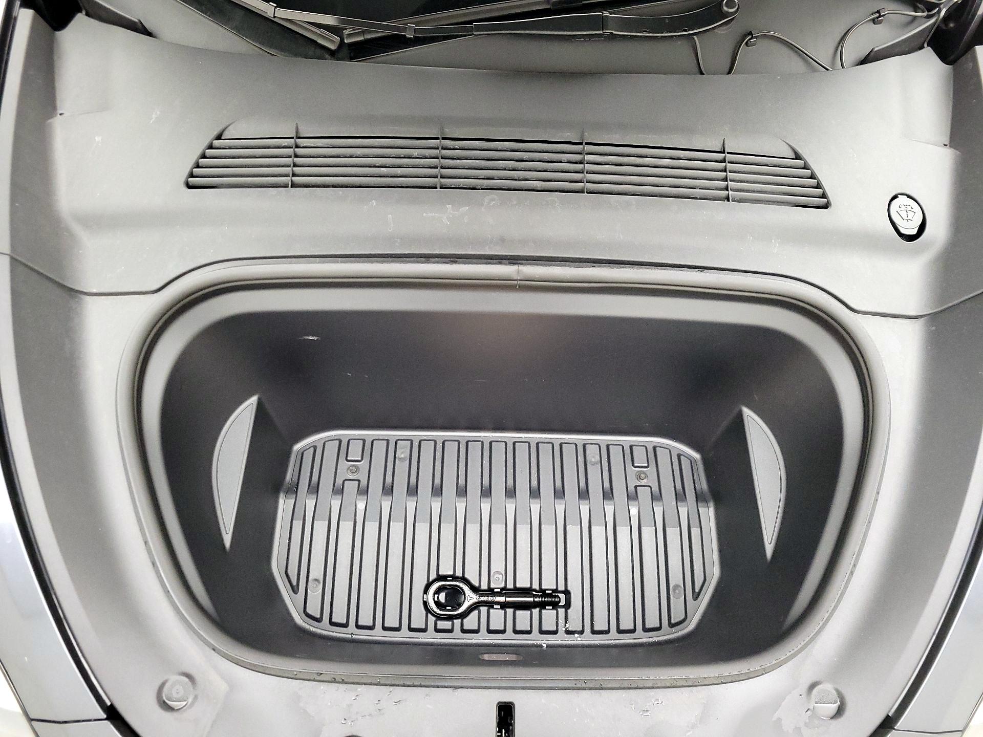 Thumbnail: 2025 Tesla Model Y - 20