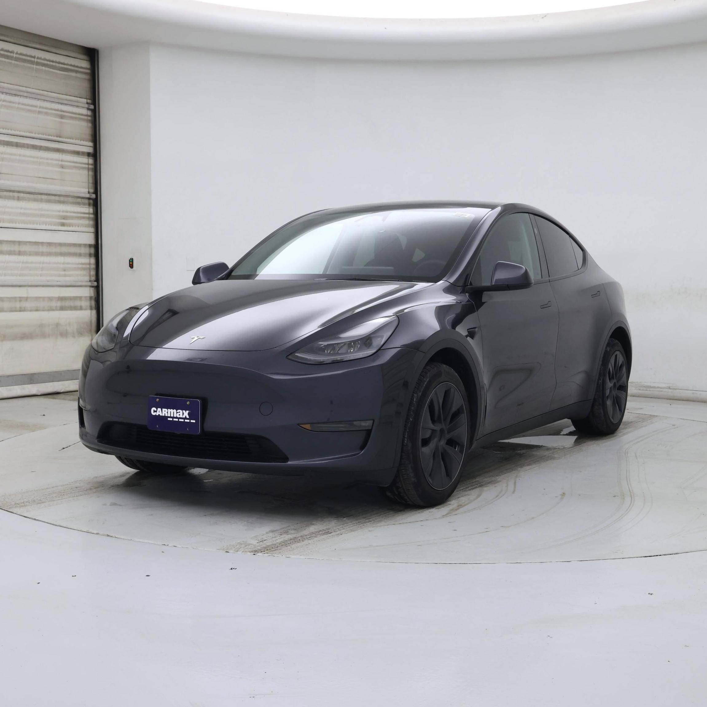 Thumbnail: 2025 Tesla Model Y - 4