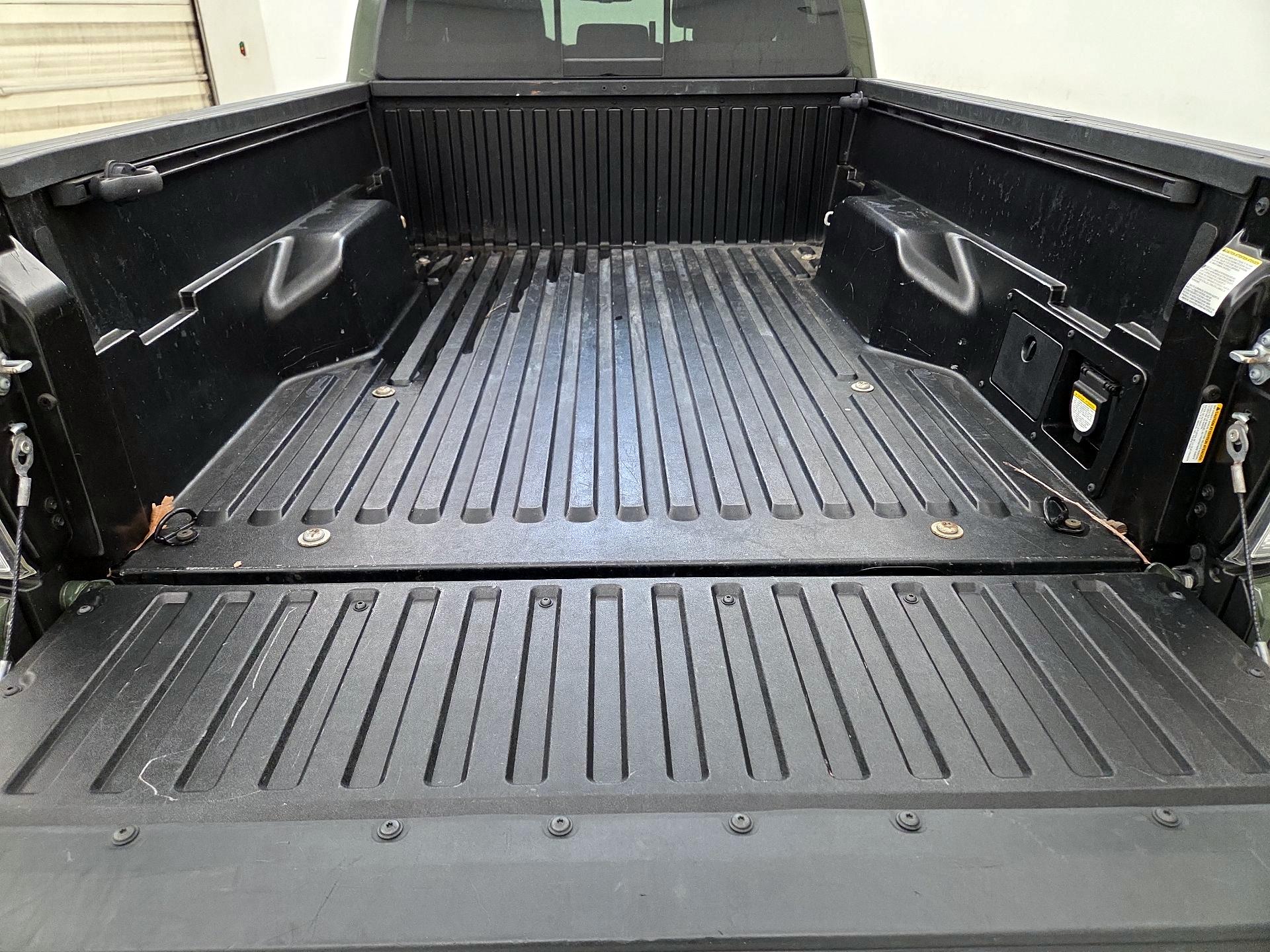 Thumbnail: 2021 Toyota Tacoma - 20