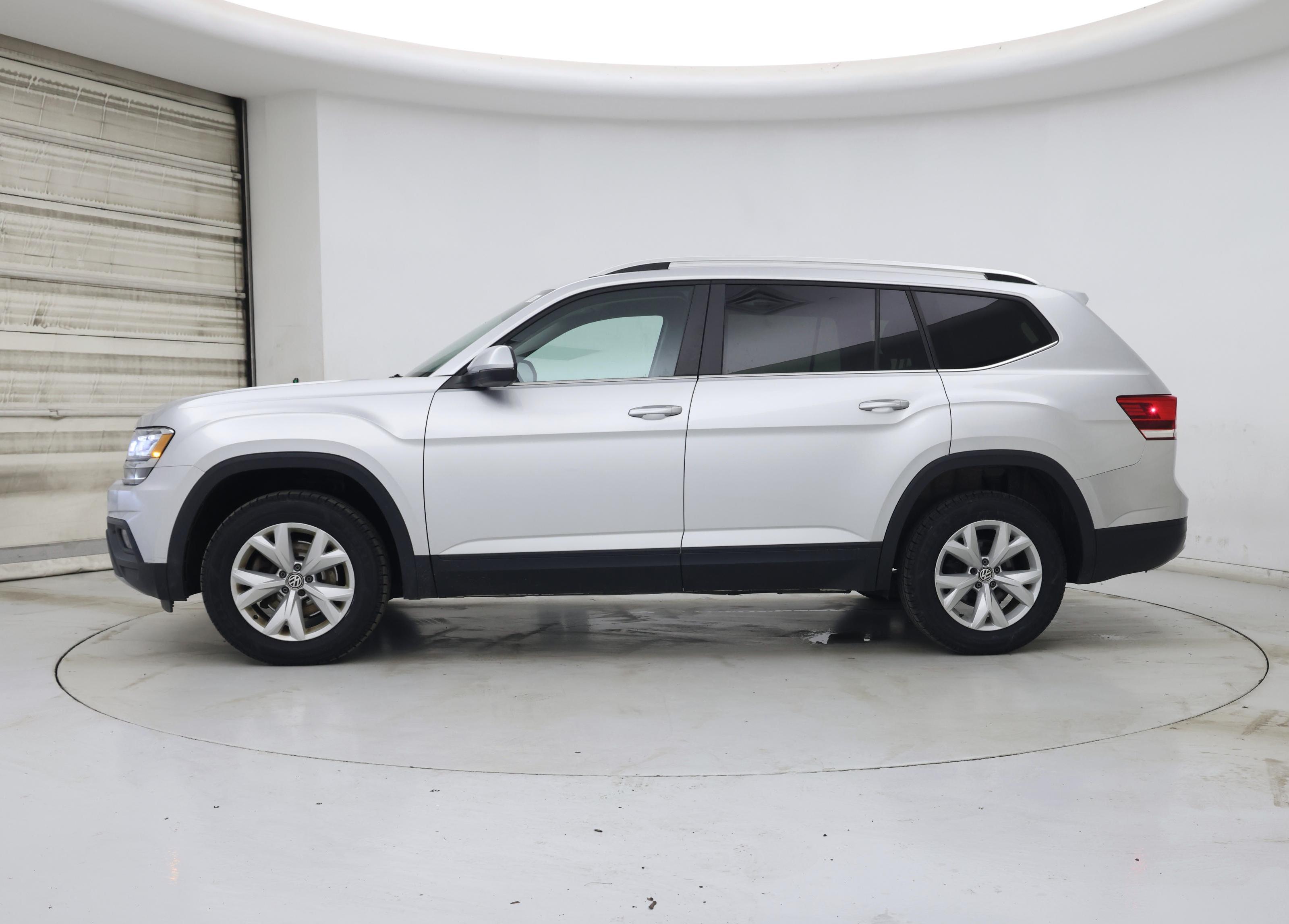 Thumbnail: 2018 Volkswagen Atlas - 3