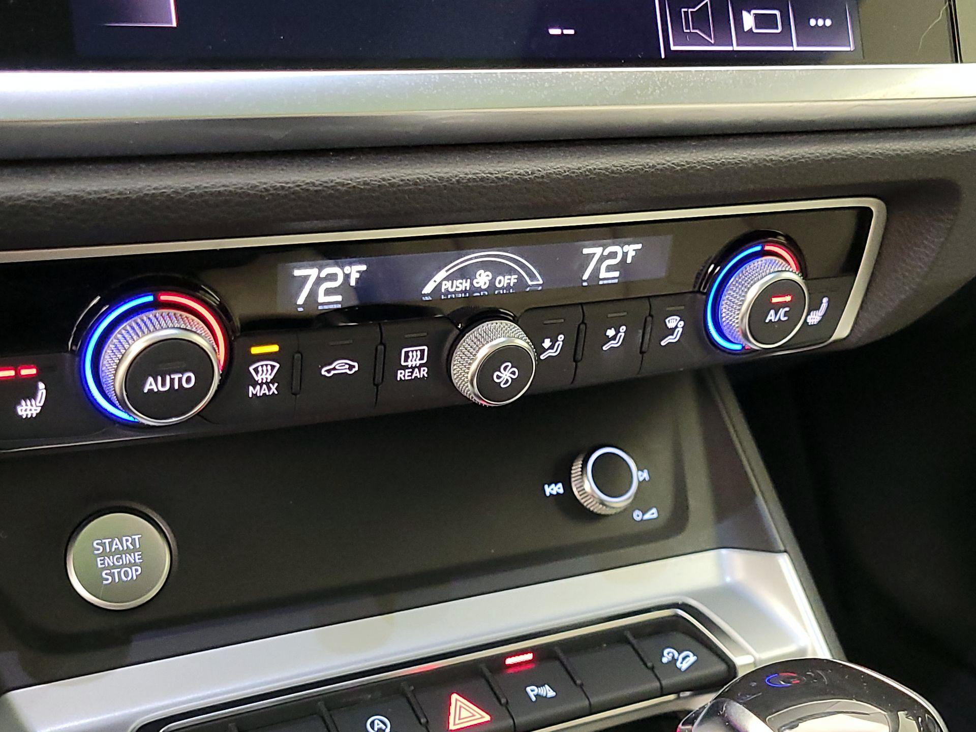 Thumbnail: 2020 Audi Q3 - 16