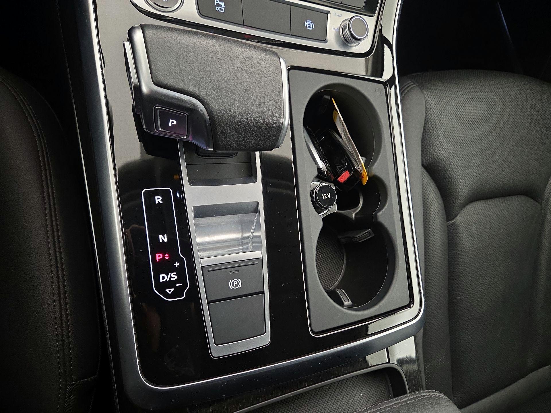 Thumbnail: 2023 Audi Q7 - 18