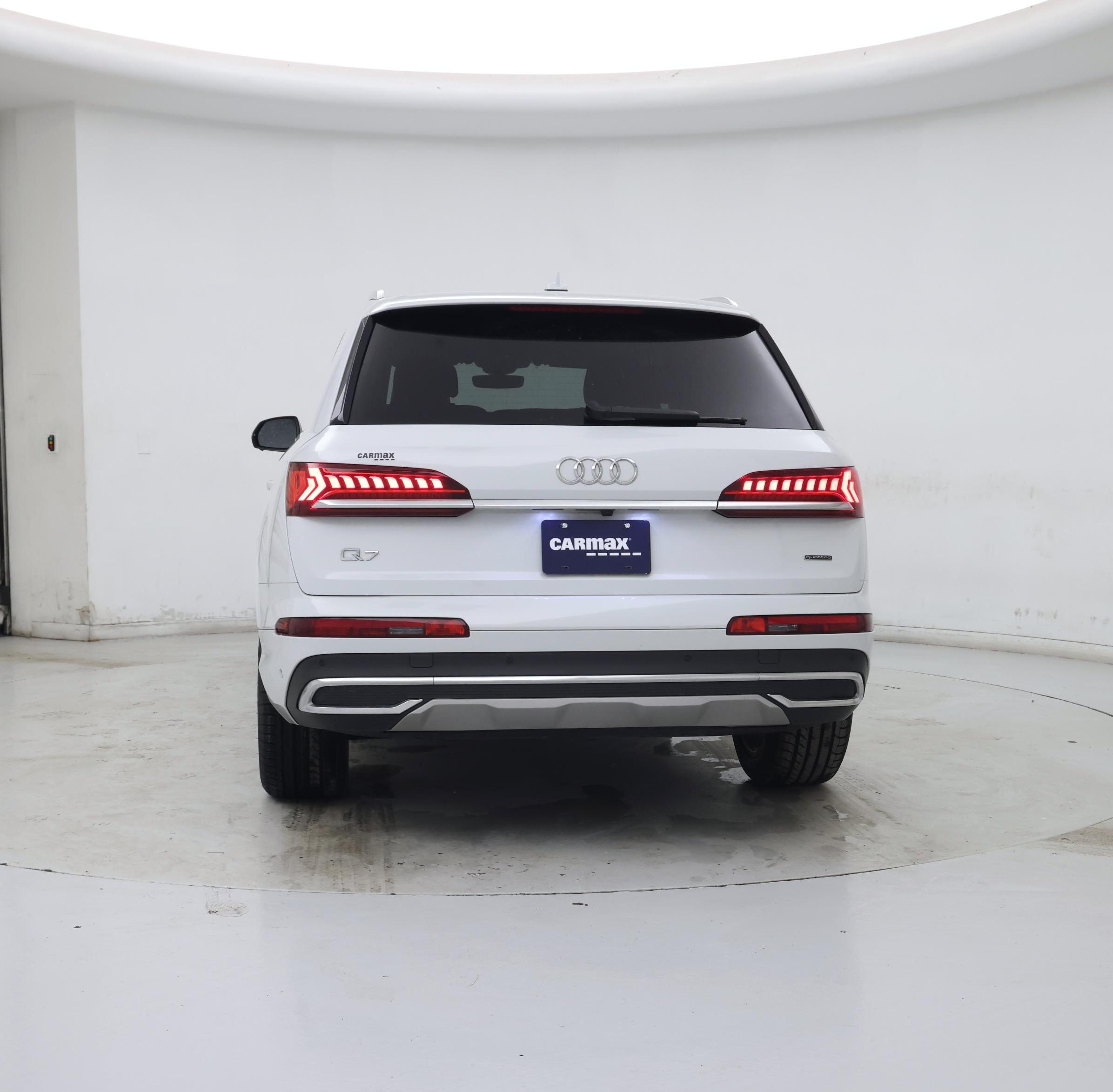 Thumbnail: 2023 Audi Q7 - 6