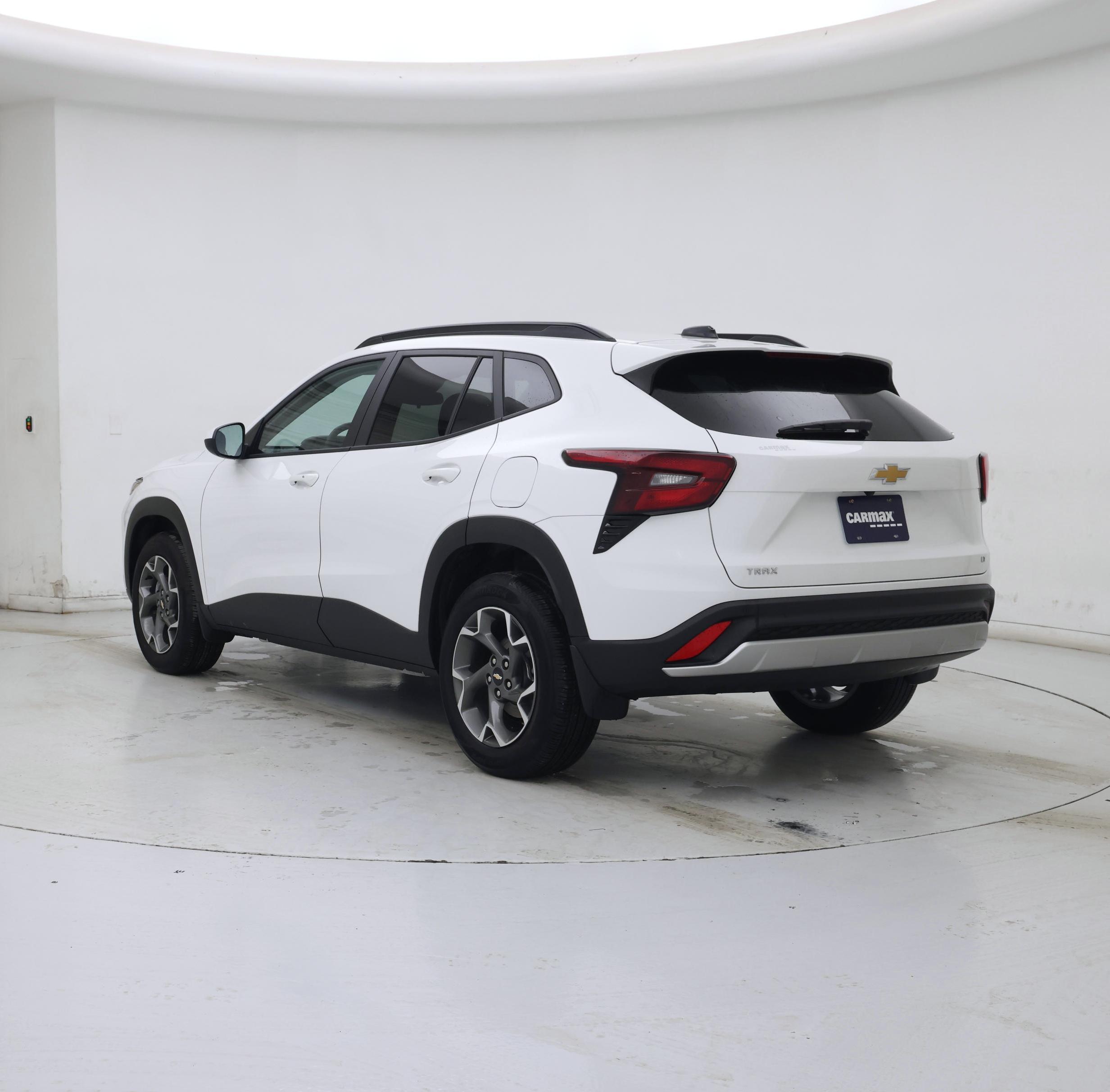 Thumbnail: 2025 Chevrolet Trax - 2