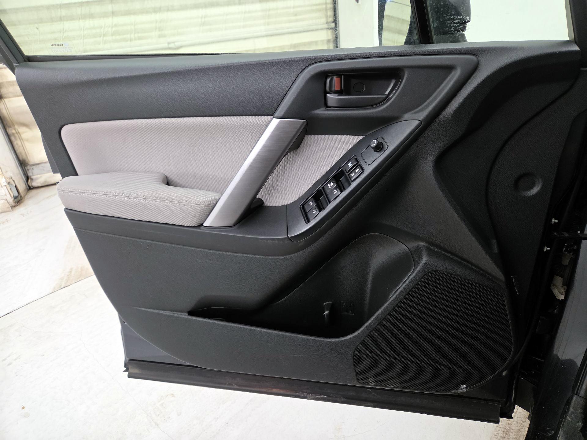 Thumbnail: 2015 Subaru Forester - 12