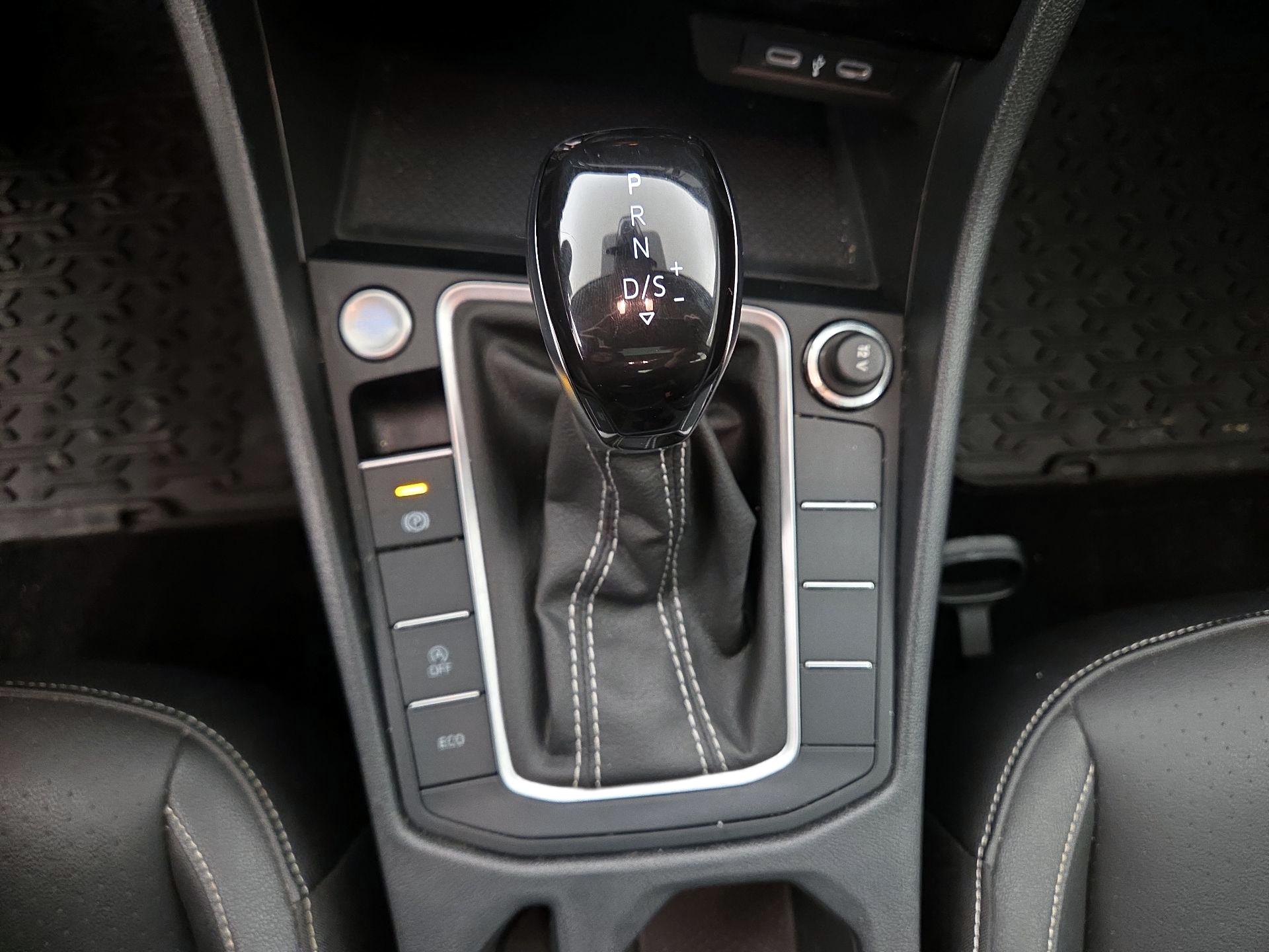 Thumbnail: 2024 Volkswagen Jetta - 17