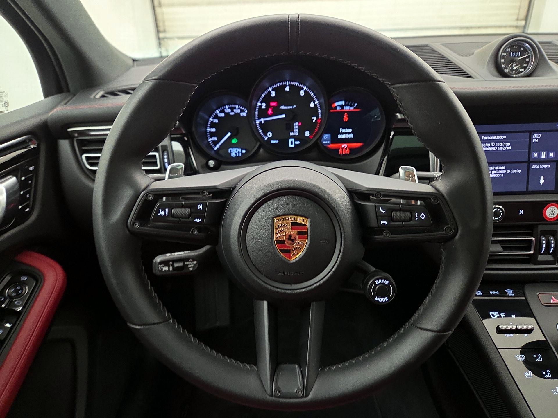 Thumbnail: 2024 Porsche Macan - 10