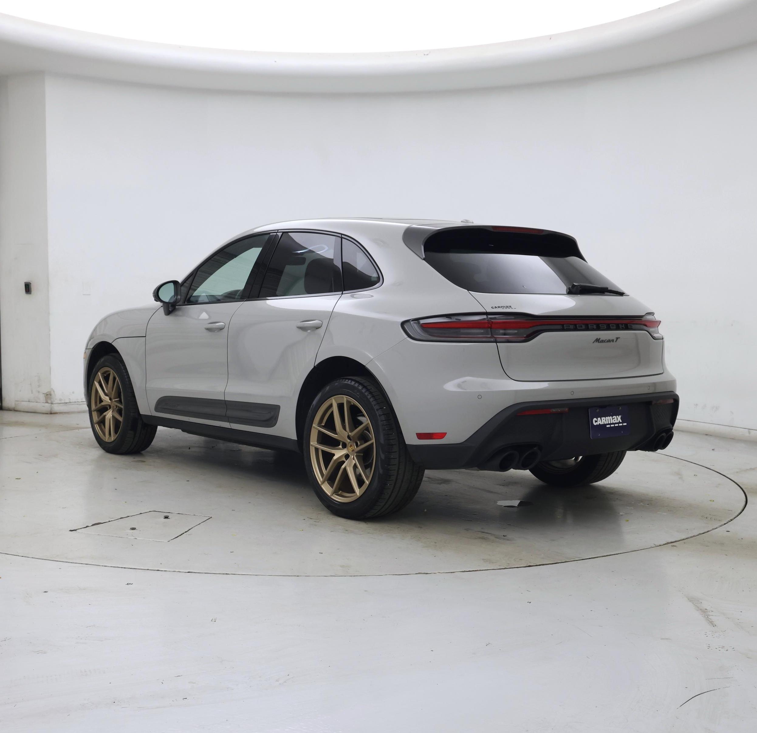 Thumbnail: 2024 Porsche Macan - 2