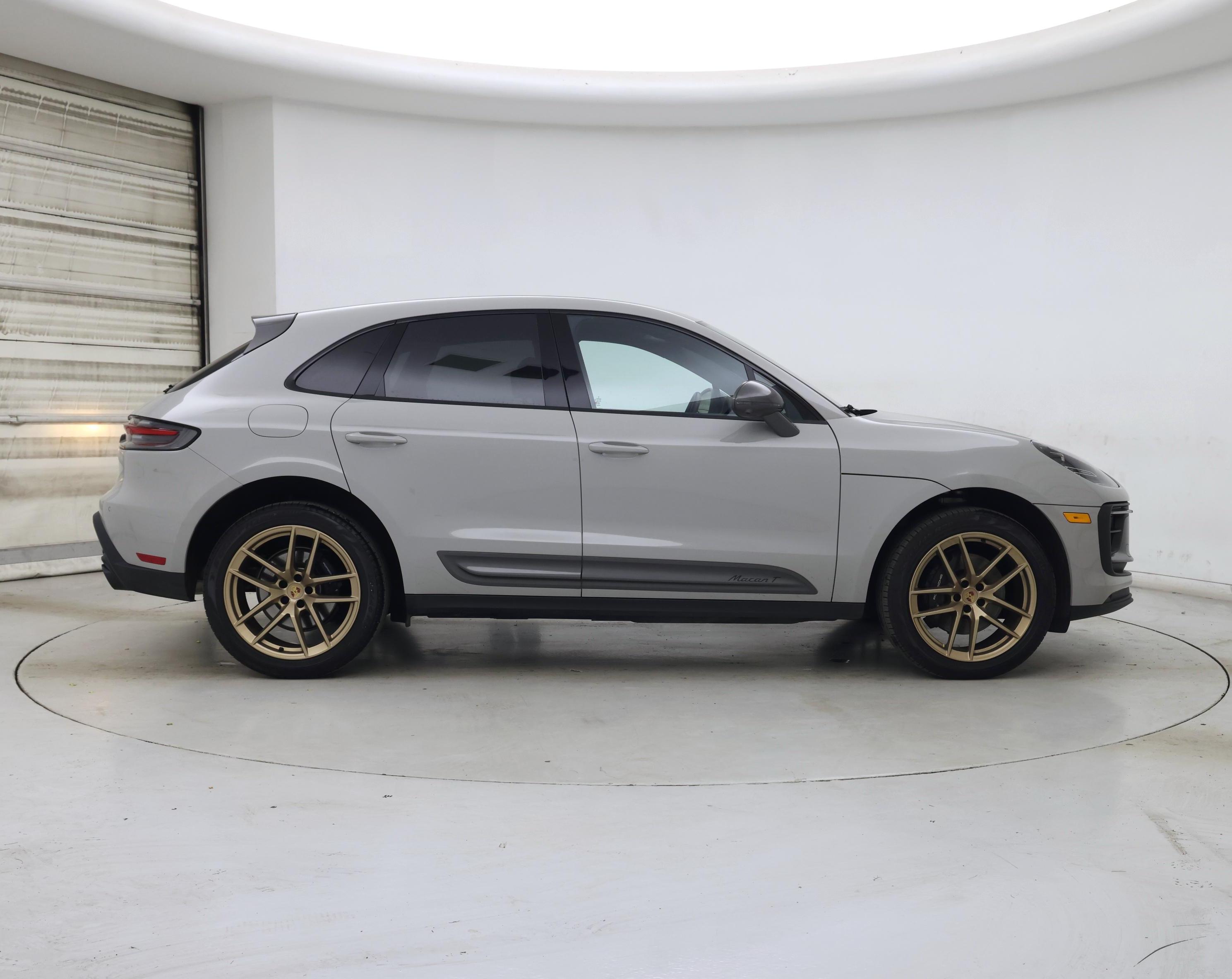 Thumbnail: 2024 Porsche Macan - 7
