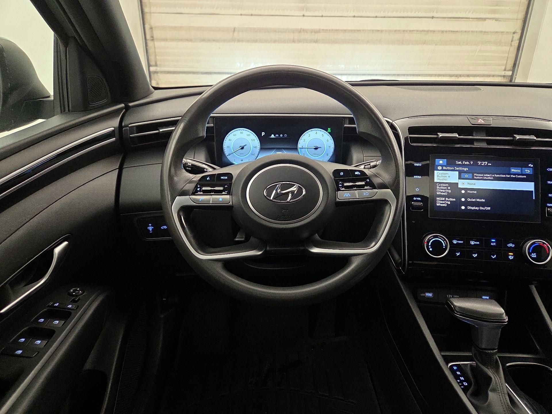 Thumbnail: 2023 Hyundai Santa Cruz - 10