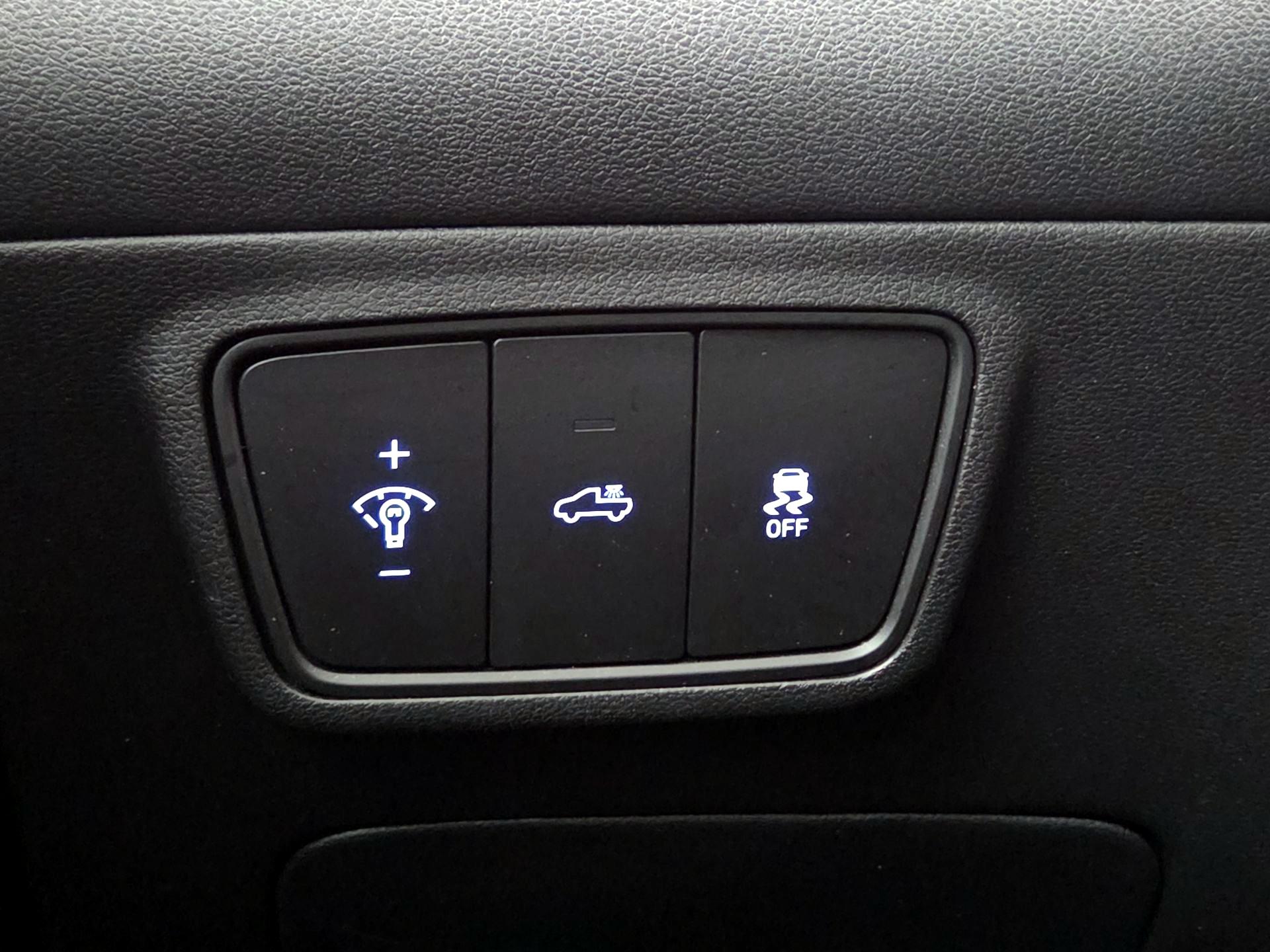 Thumbnail: 2023 Hyundai Santa Cruz - 13