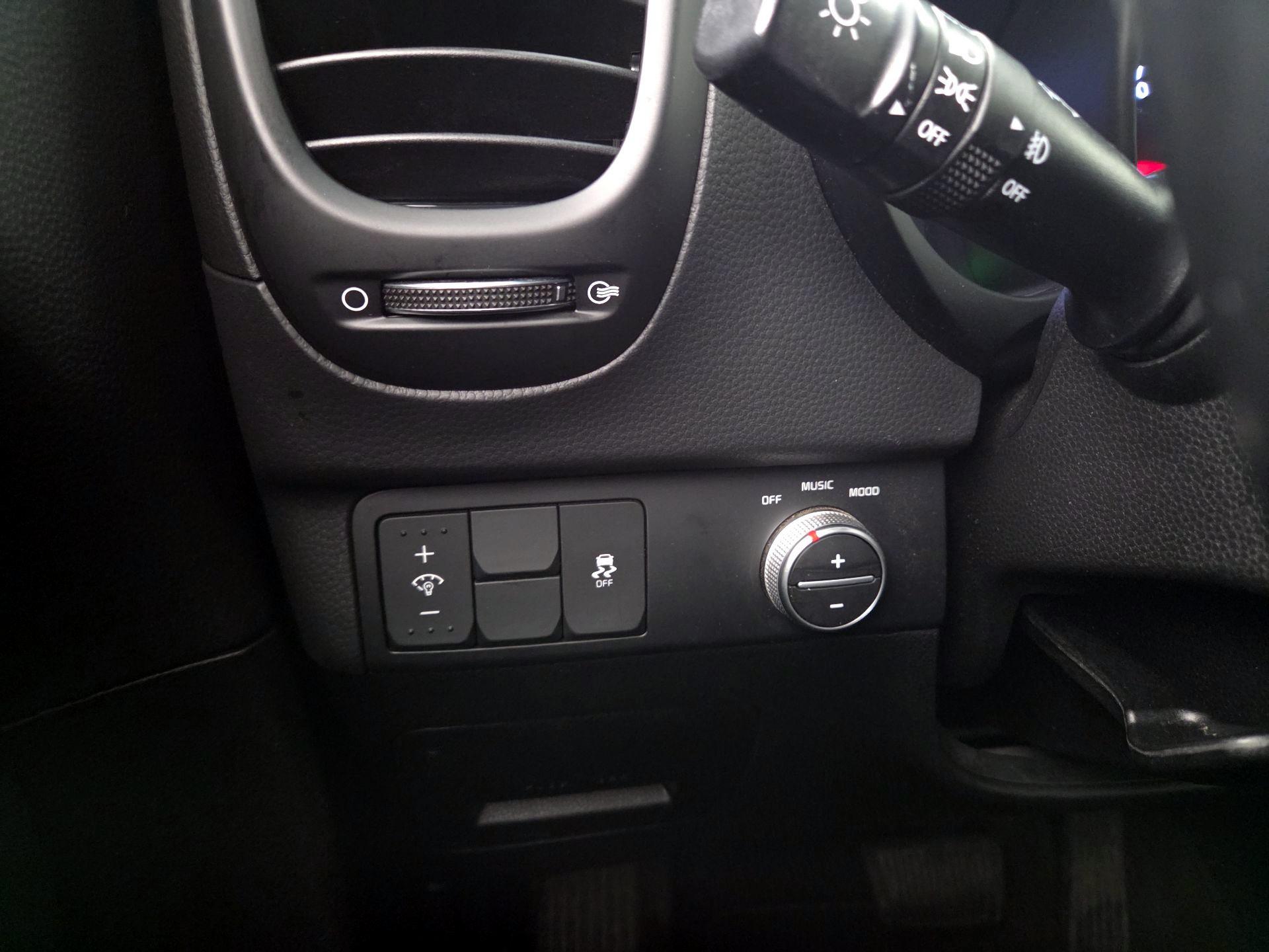 Thumbnail: 2018 Kia Soul - 13