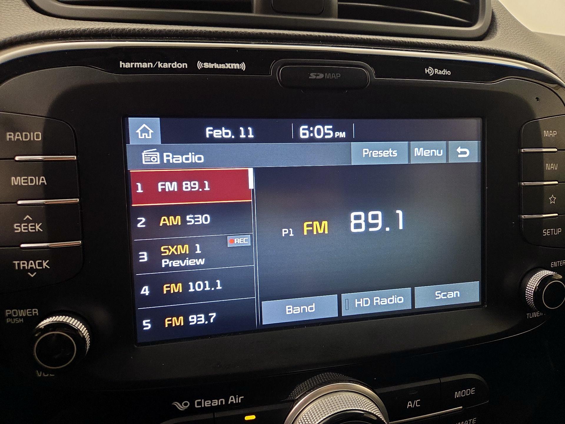 Thumbnail: 2018 Kia Soul - 16