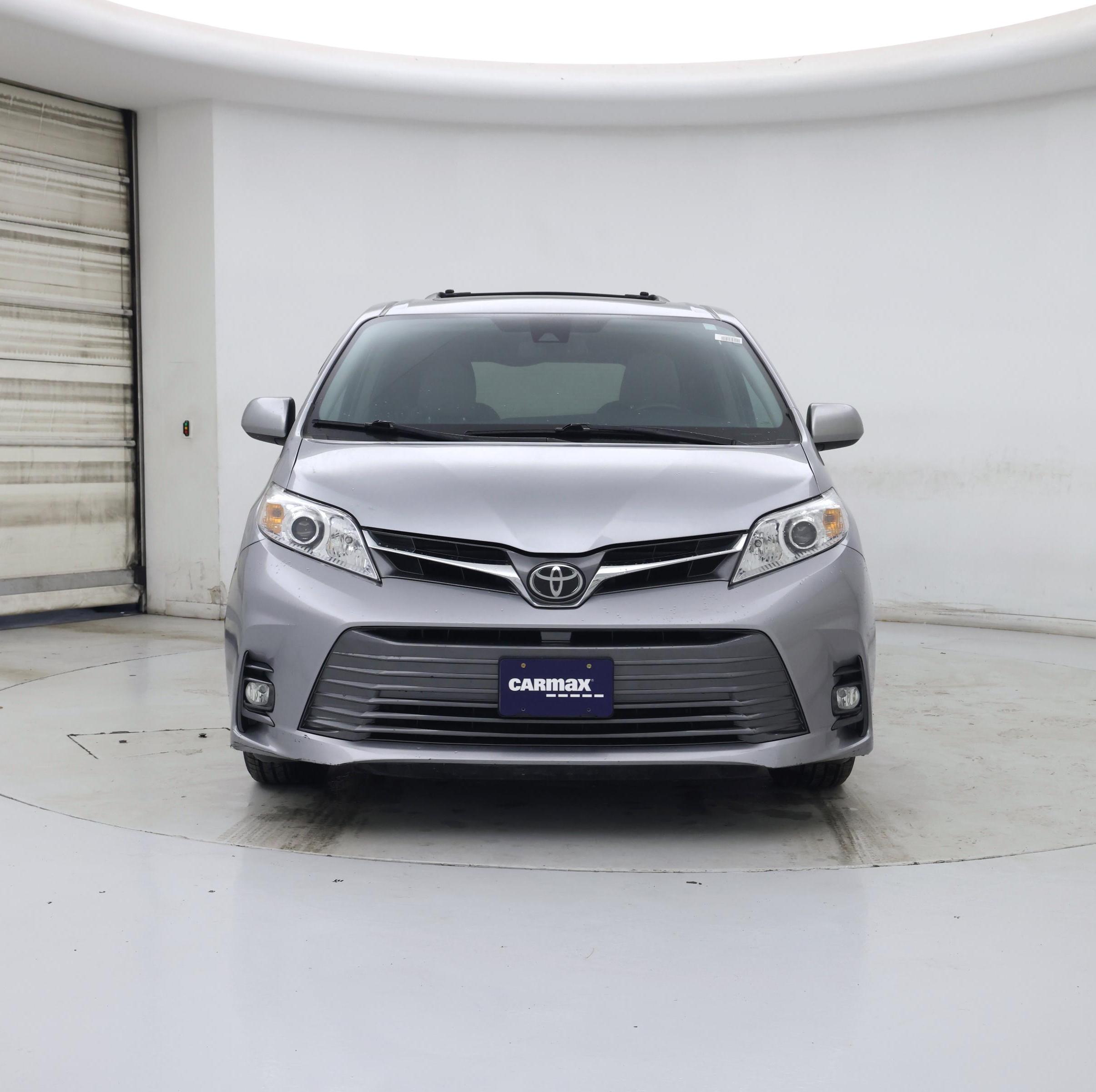 Thumbnail: 2018 Toyota Sienna - 5