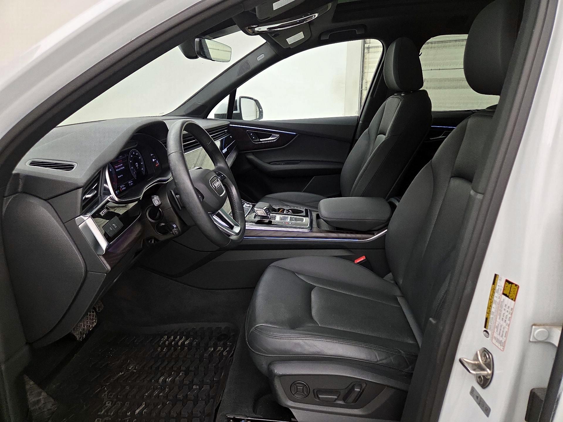 Thumbnail: 2022 Audi Q7 - 11