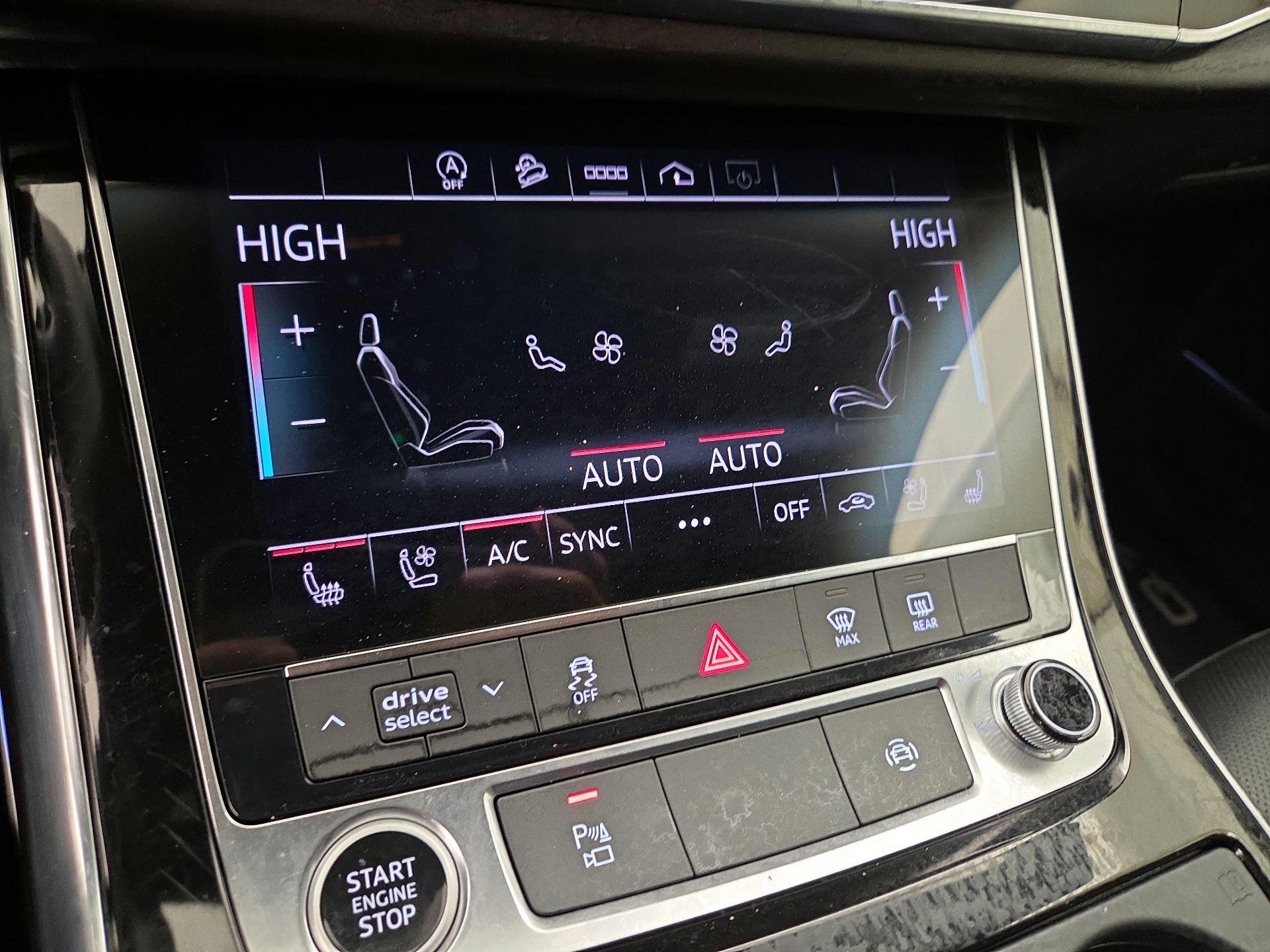 Thumbnail: 2022 Audi Q7 - 17