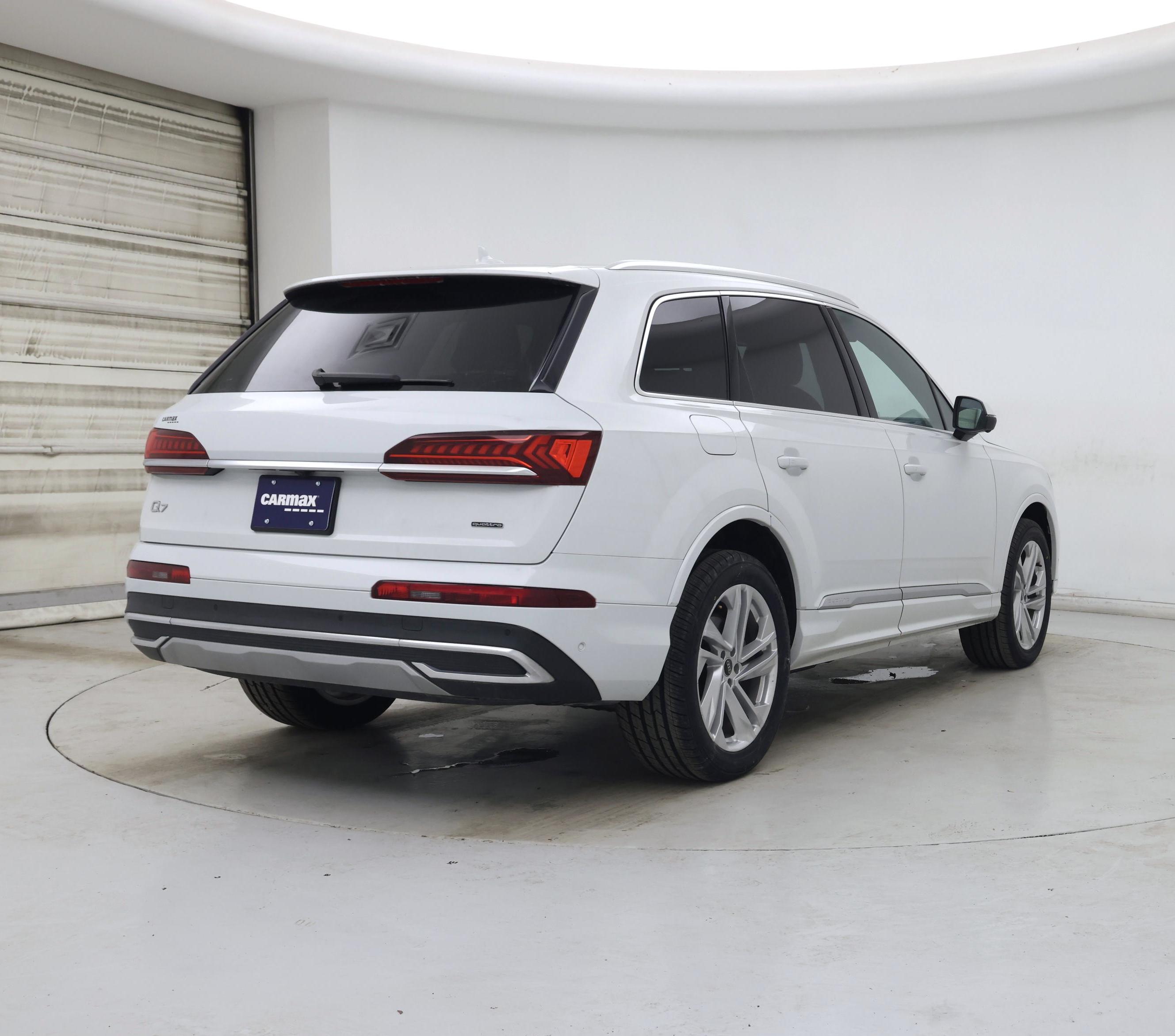 Thumbnail: 2022 Audi Q7 - 8