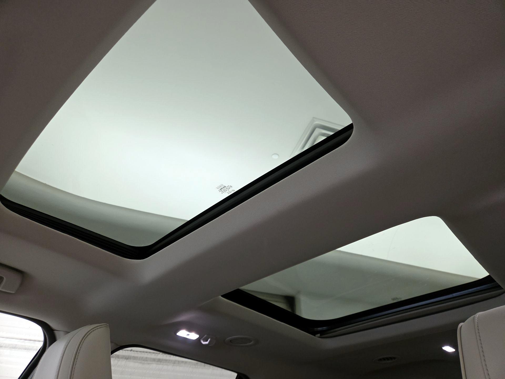 Thumbnail: 2019 Ford Explorer - 20