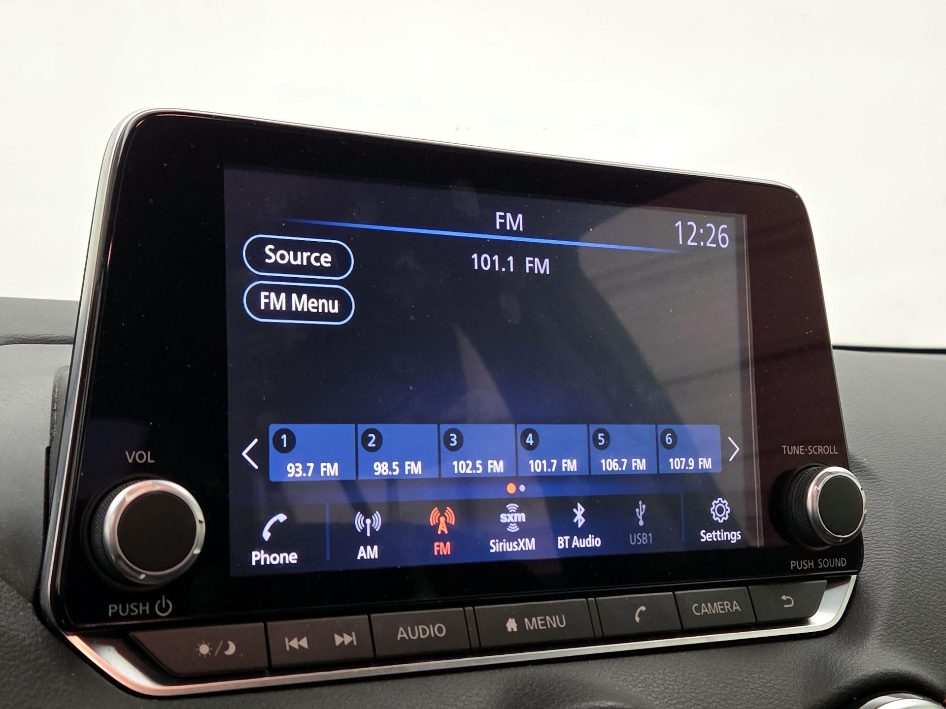 Thumbnail: 2020 Nissan Sentra - 15